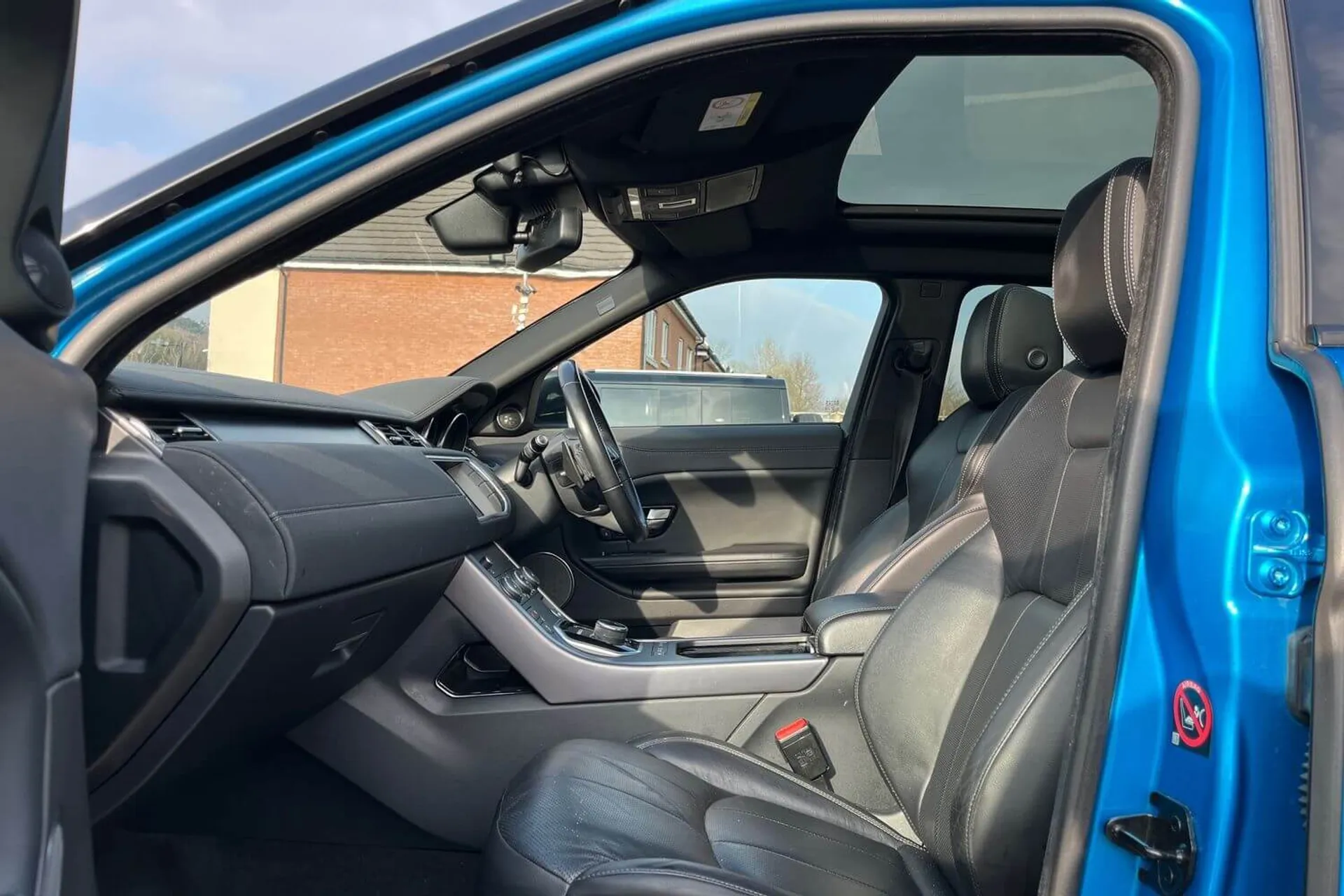 LAND ROVER RANGE ROVER EVOQUE thumbnail image number 33