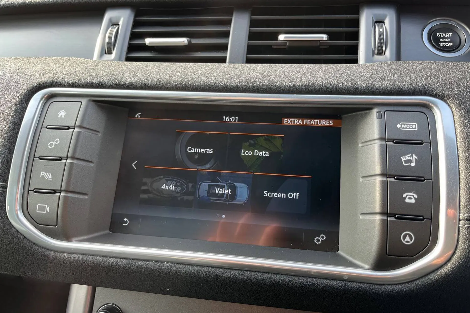 LAND ROVER RANGE ROVER EVOQUE thumbnail image number 4