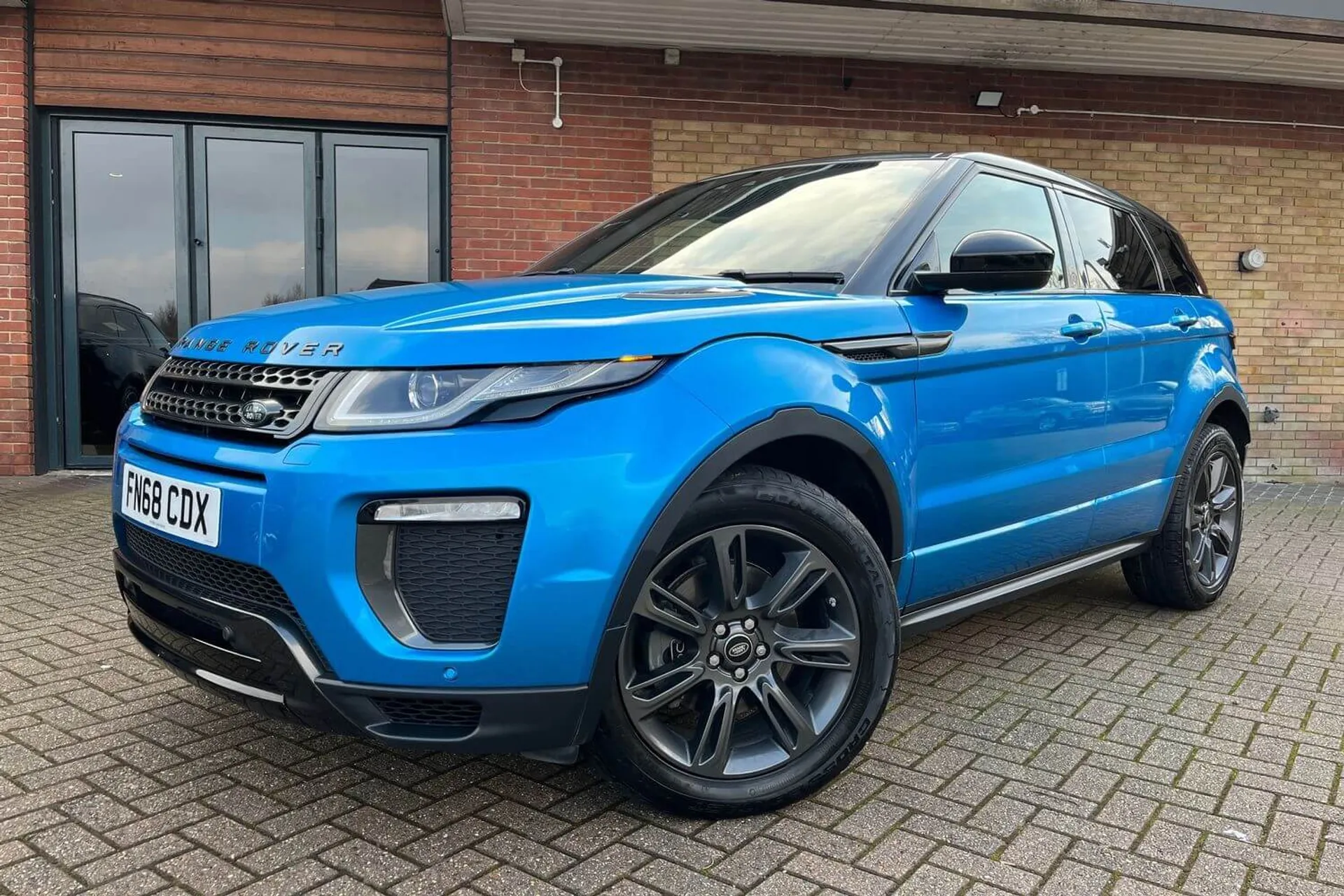 LAND ROVER RANGE ROVER EVOQUE thumbnail image number 8