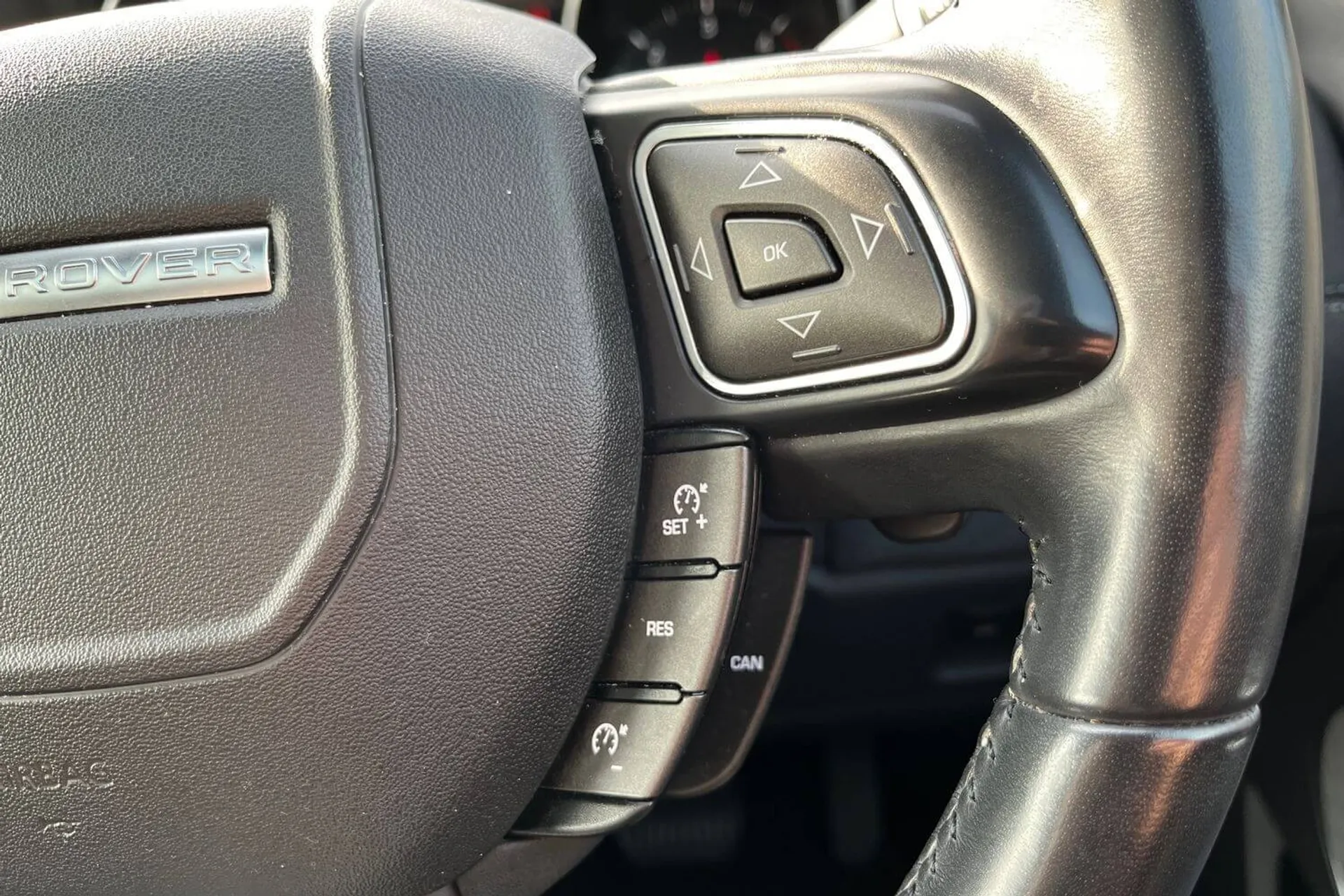 LAND ROVER RANGE ROVER EVOQUE thumbnail image number 29