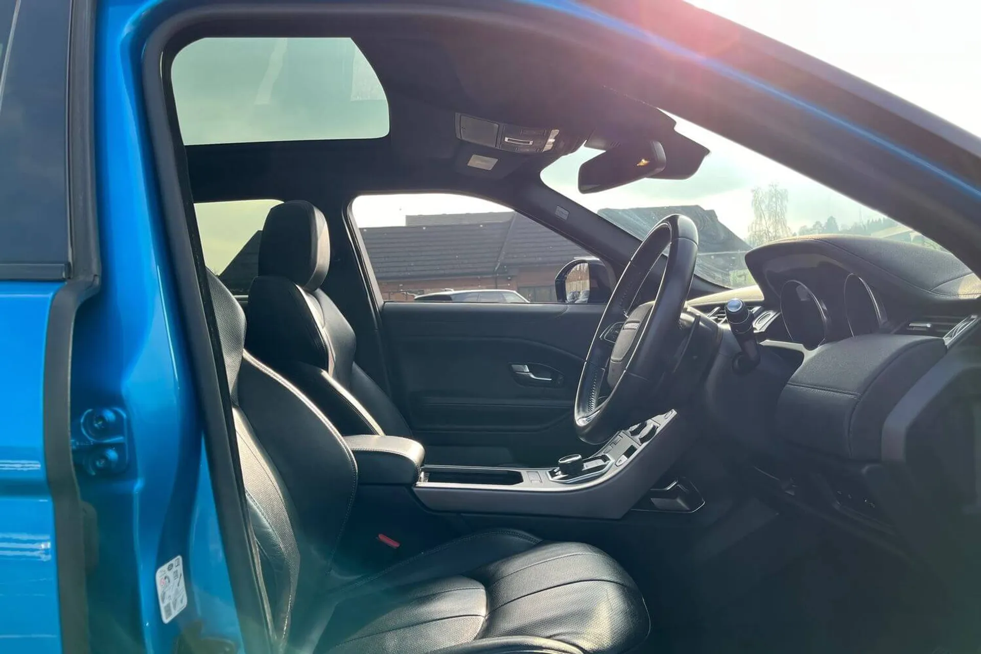 LAND ROVER RANGE ROVER EVOQUE thumbnail image number 35