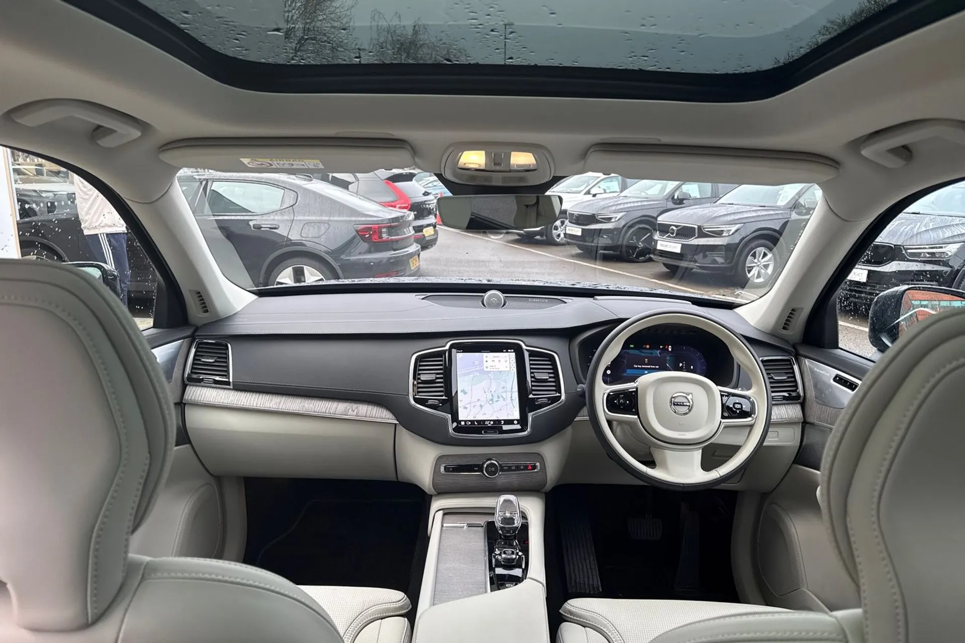 Volvo XC90 thumbnail image number 3