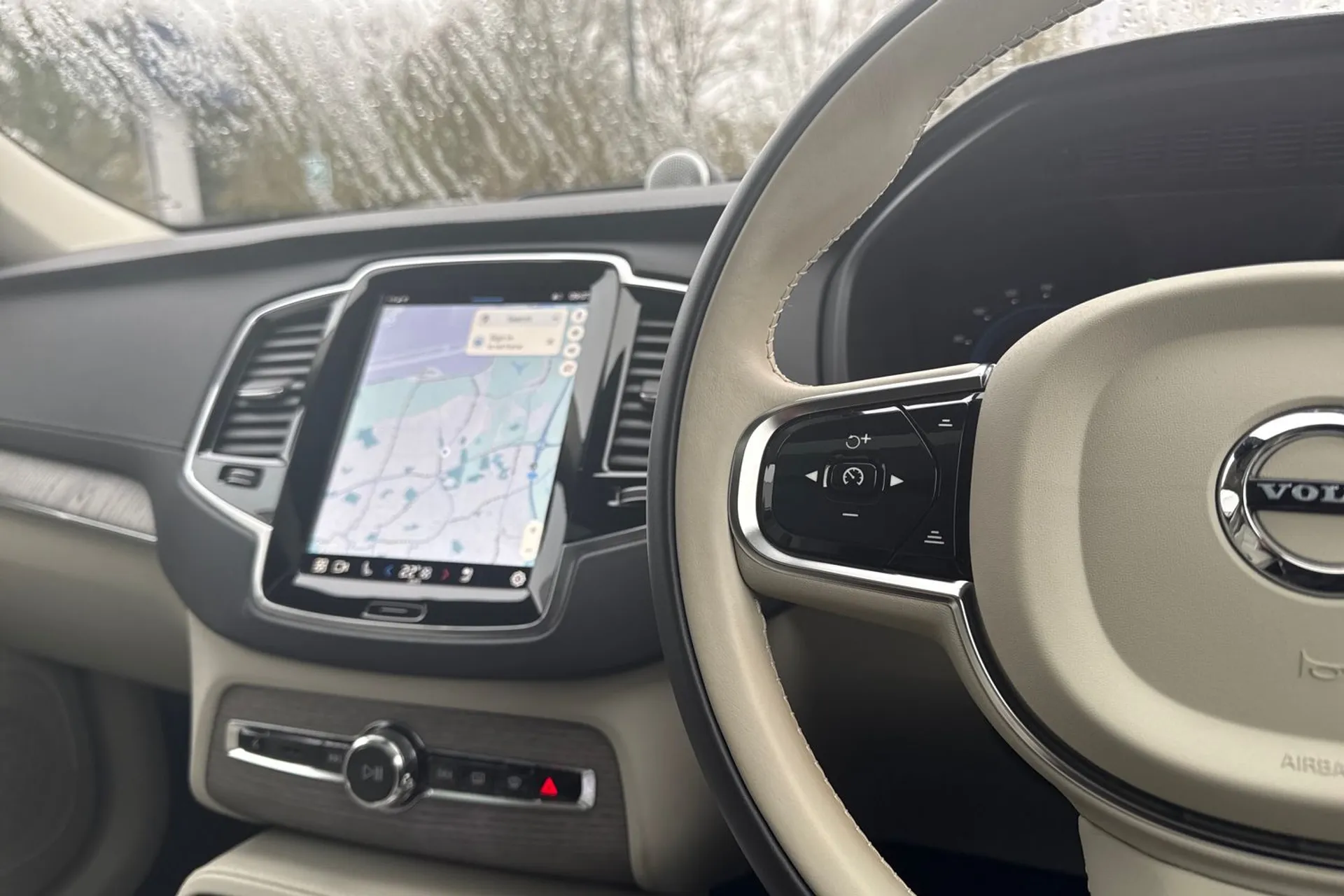 Volvo XC90 thumbnail image number 39