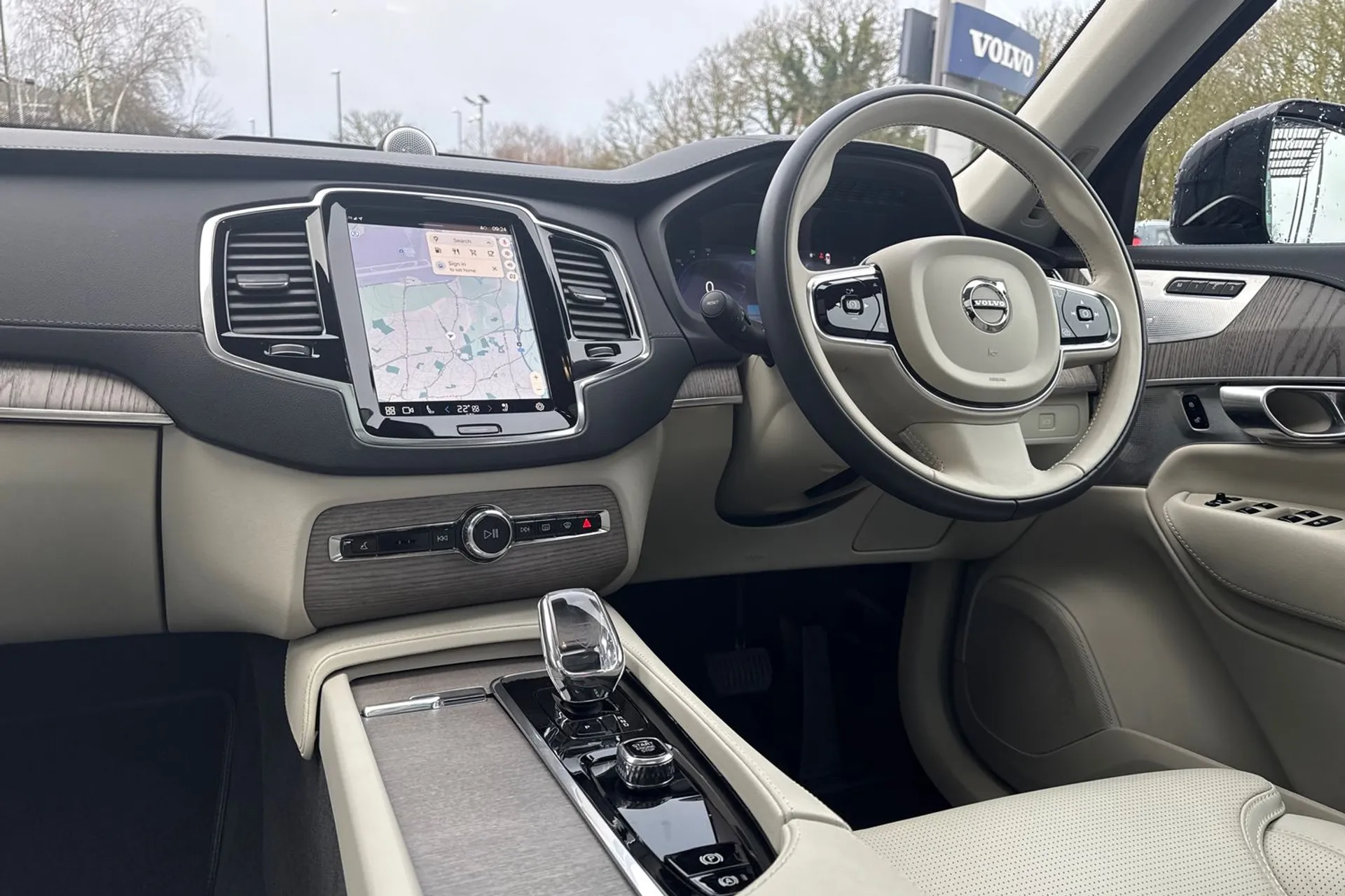 Volvo XC90 thumbnail image number 38