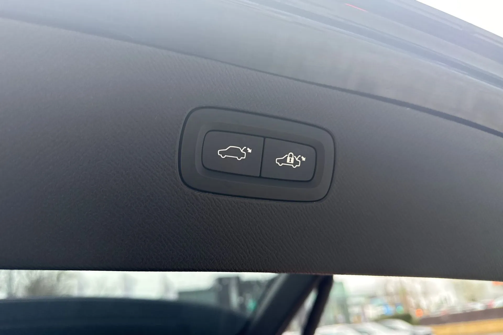 Volvo XC90 thumbnail image number 22