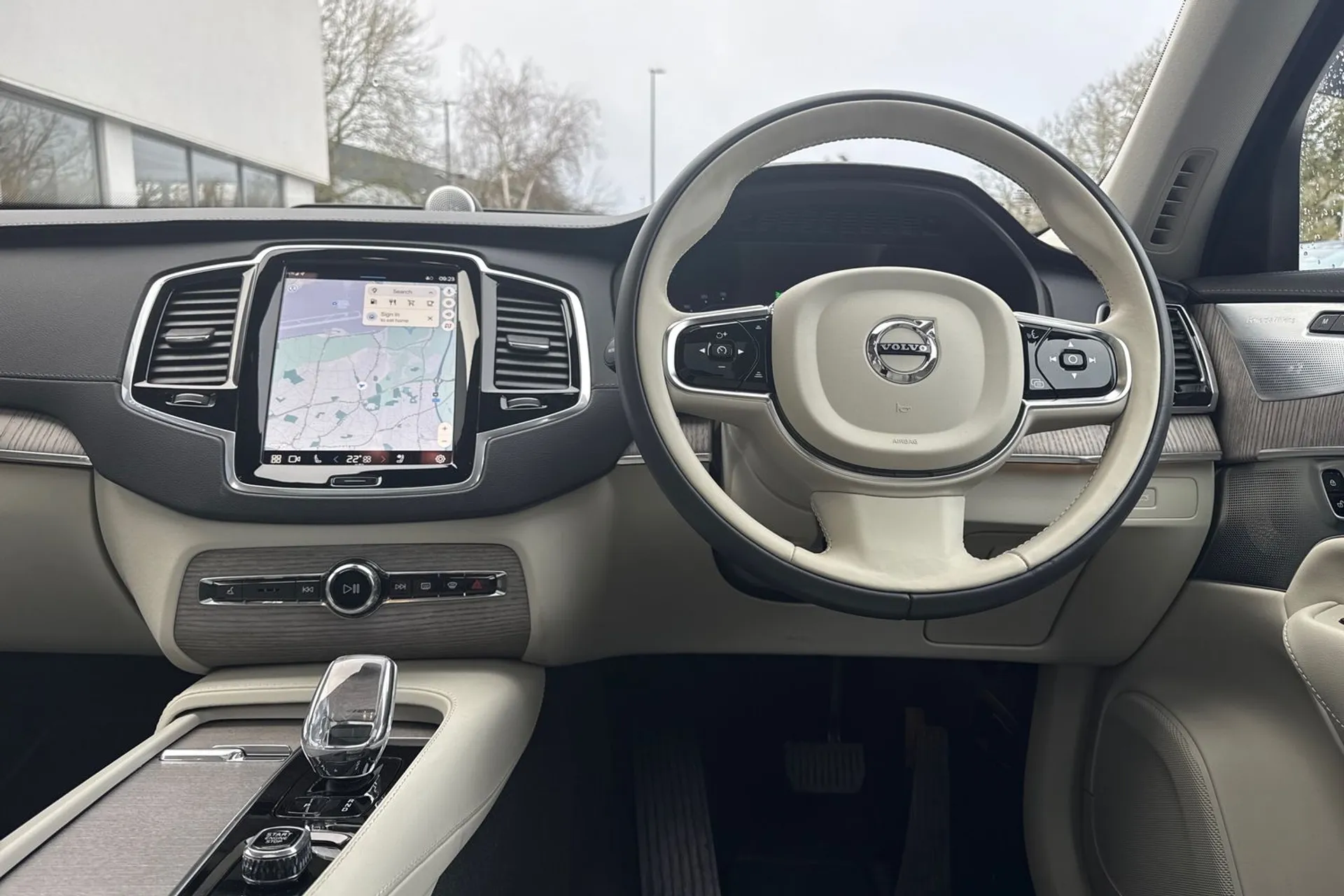 Volvo XC90 thumbnail image number 37