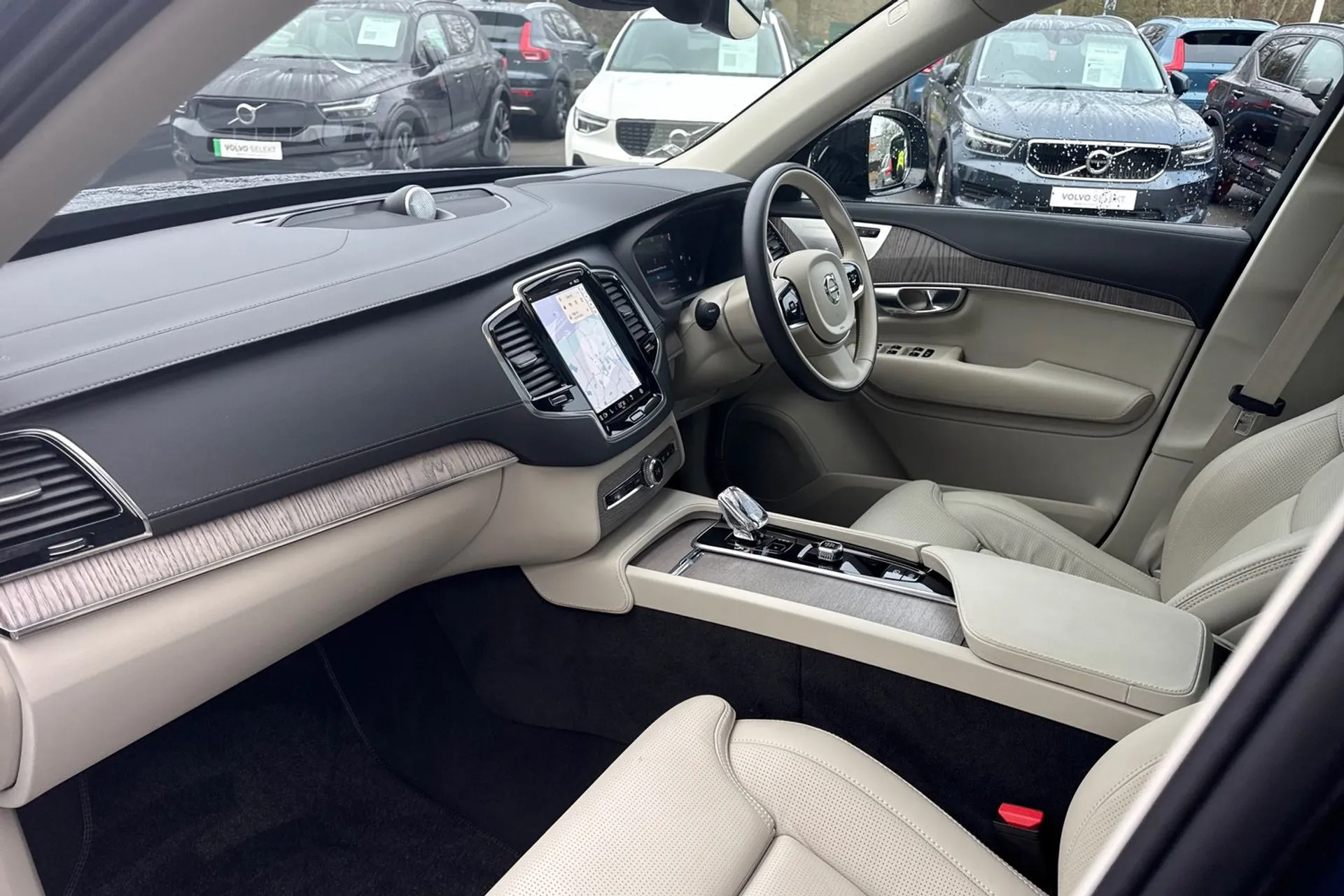 Volvo XC90 thumbnail image number 30