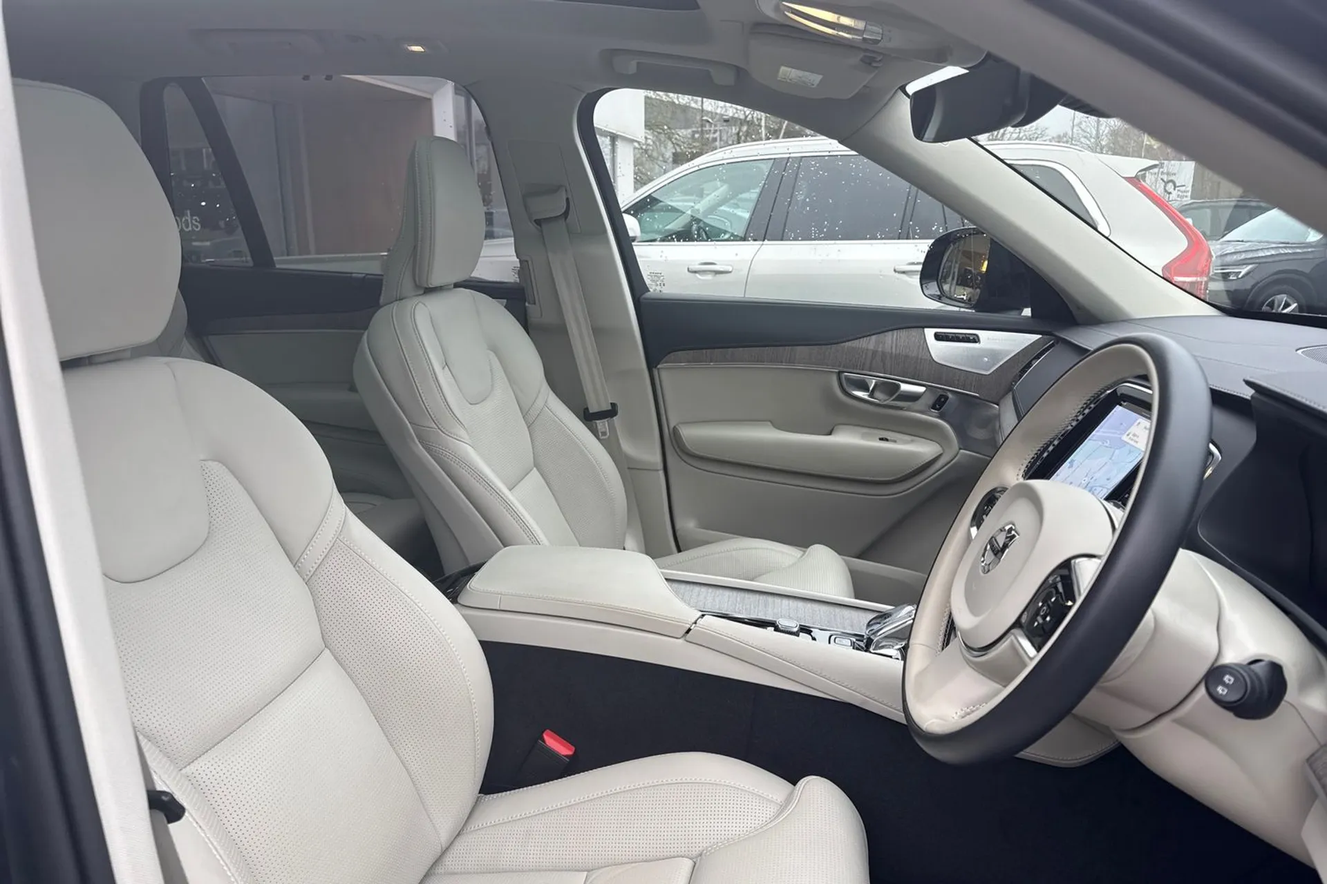 Volvo XC90 thumbnail image number 29