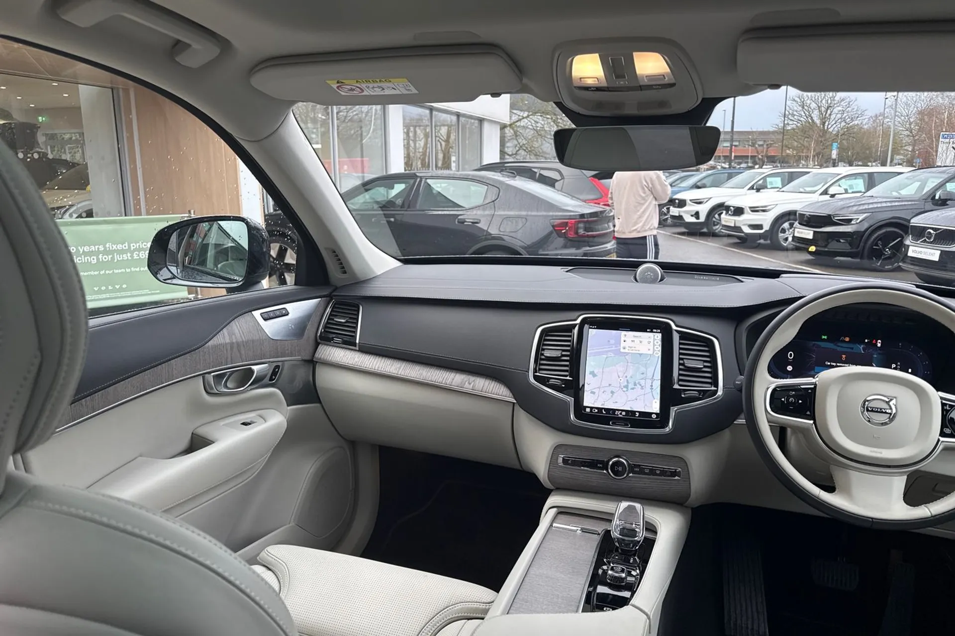 Volvo XC90 thumbnail image number 35