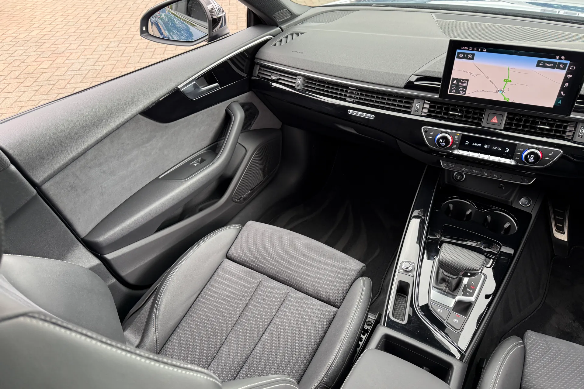 Audi A5 thumbnail image number 41