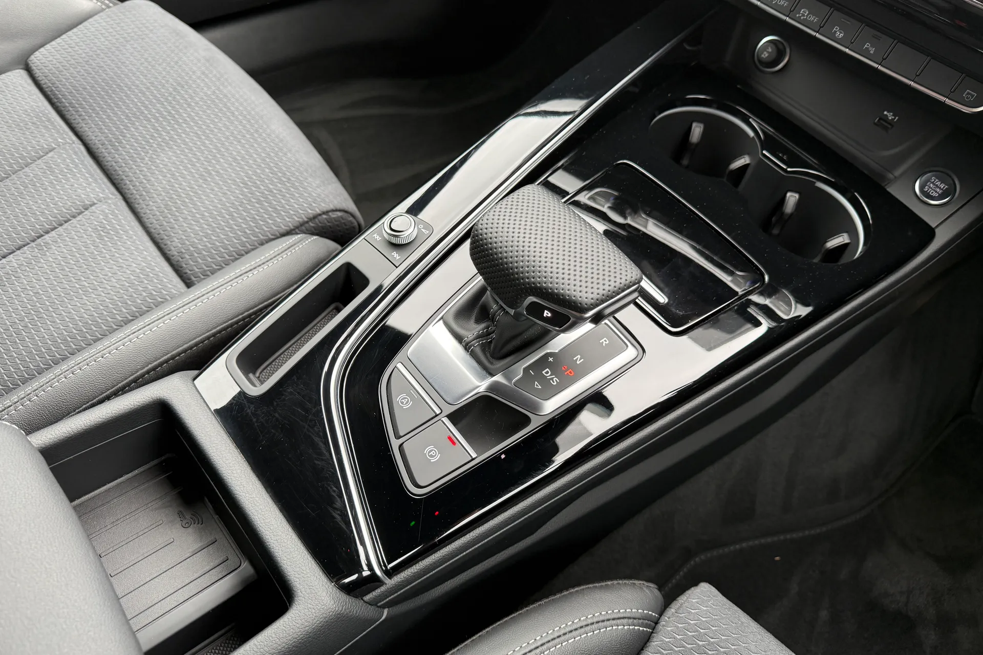 Audi A5 thumbnail image number 42