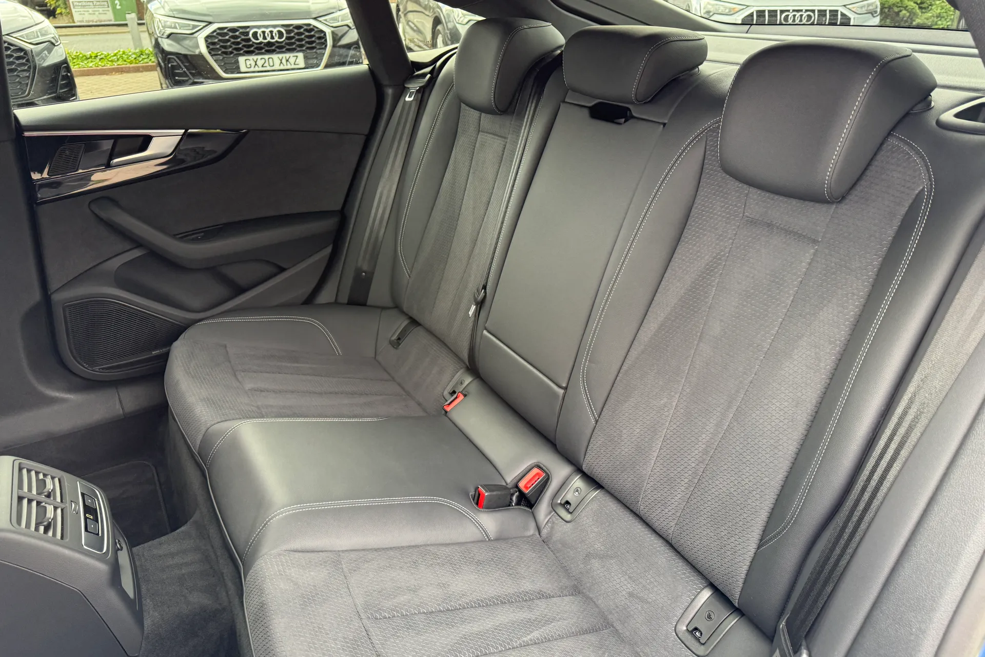 Audi A5 thumbnail image number 45
