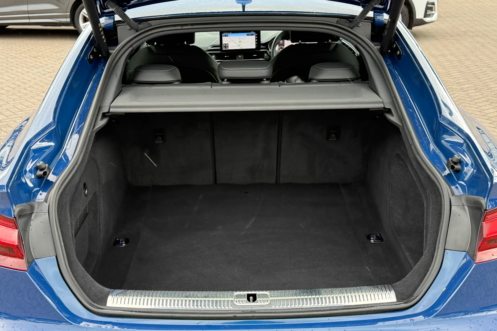 Audi A5 thumbnail image number 37