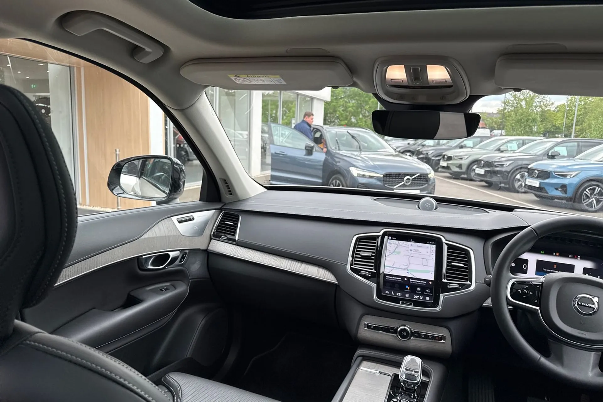 Volvo XC90 thumbnail image number 32