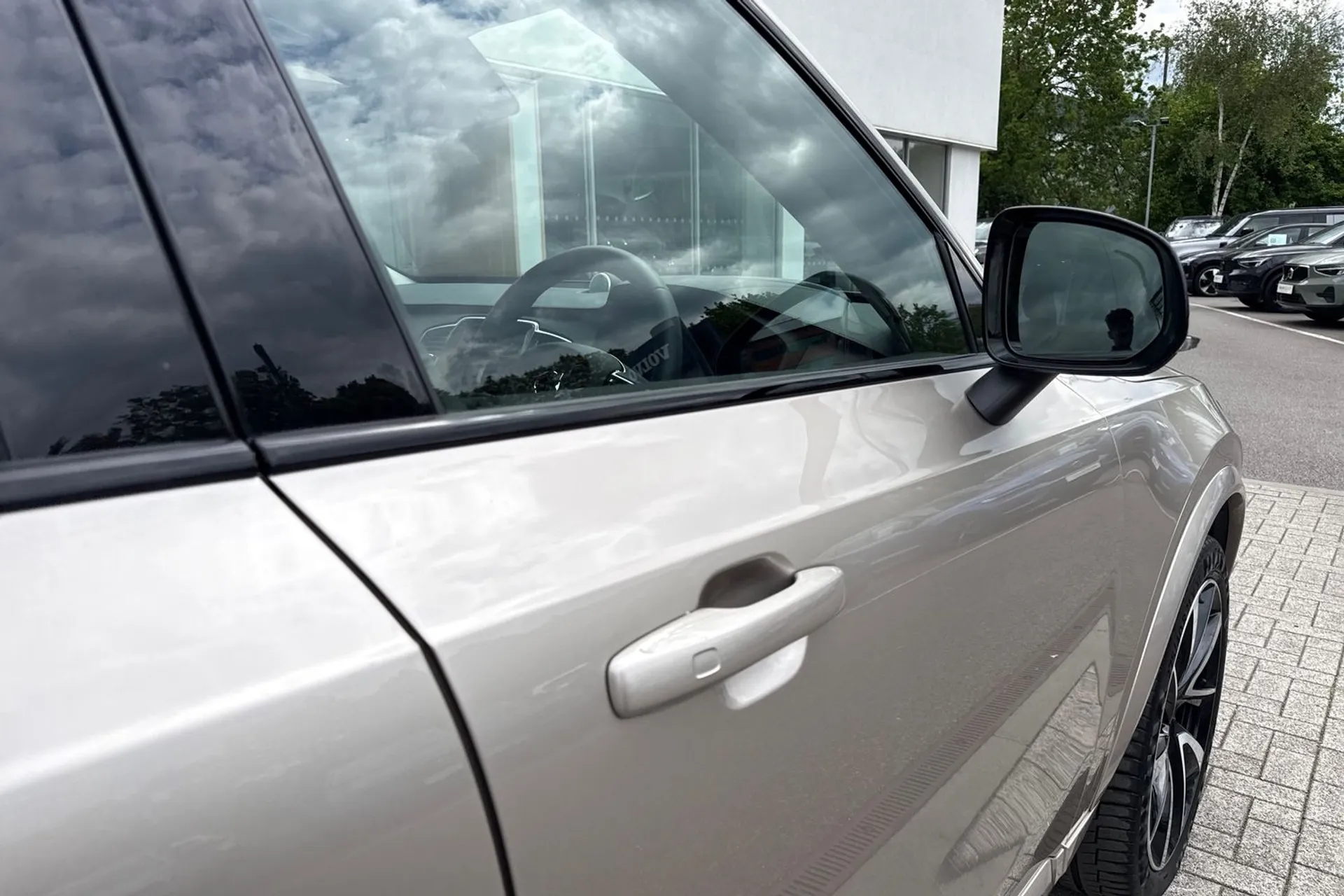 Volvo XC90 thumbnail image number 17