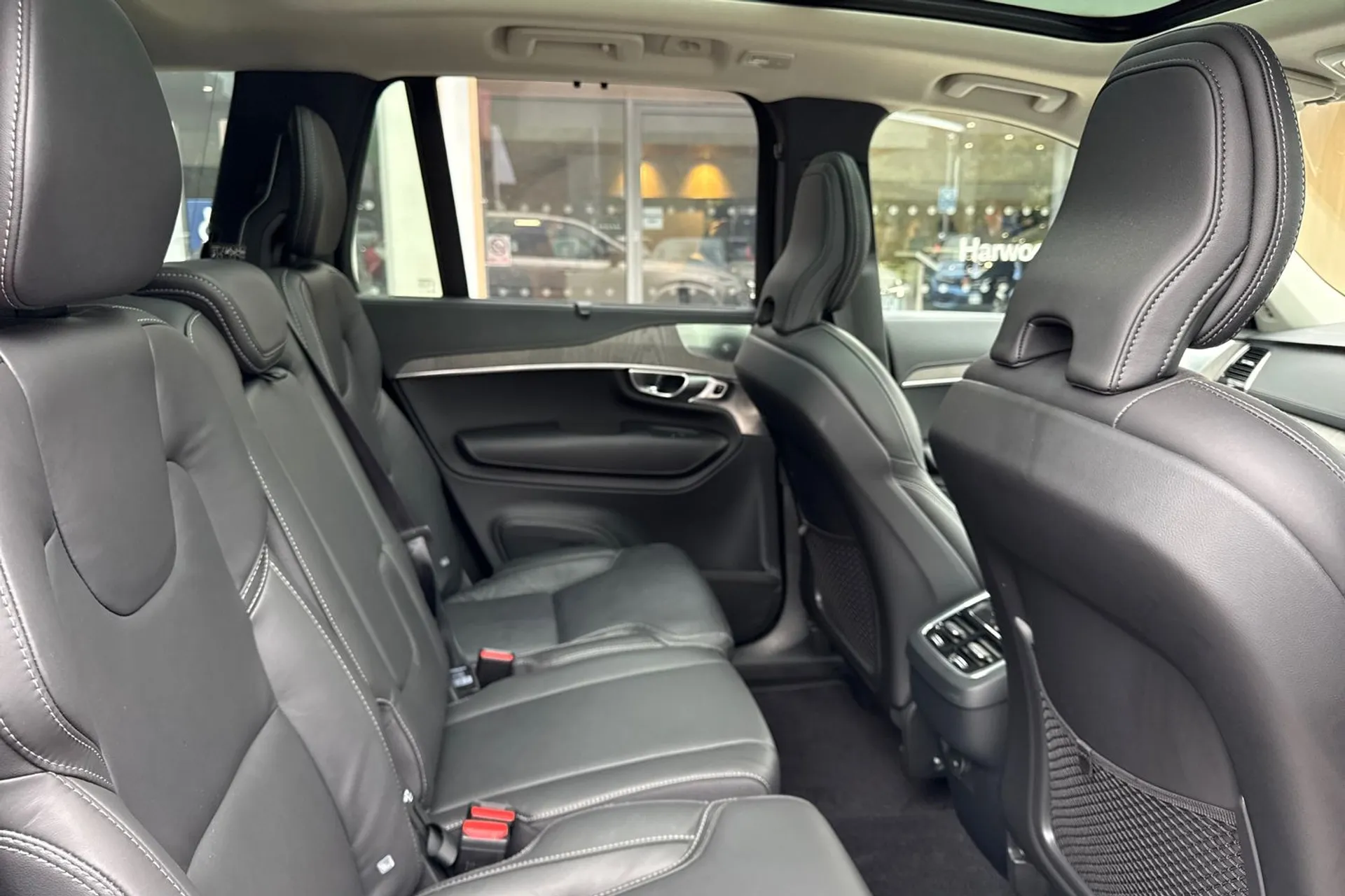 Volvo XC90 thumbnail image number 23