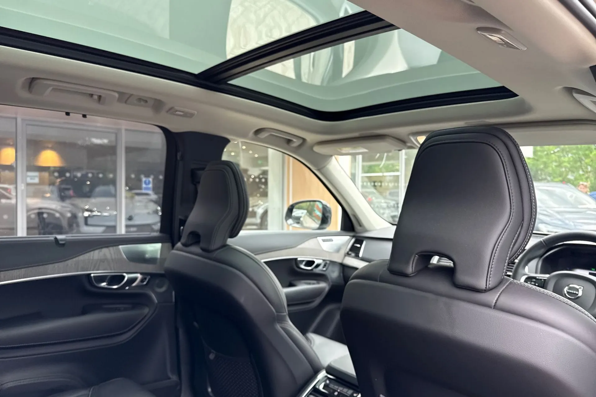 Volvo XC90 thumbnail image number 24