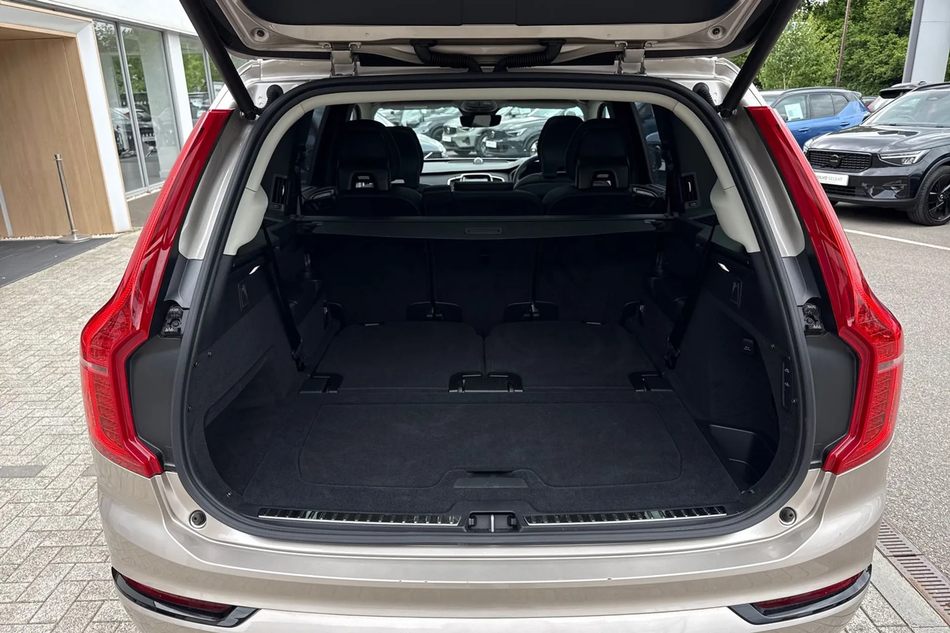 Volvo XC90 thumbnail image number 20