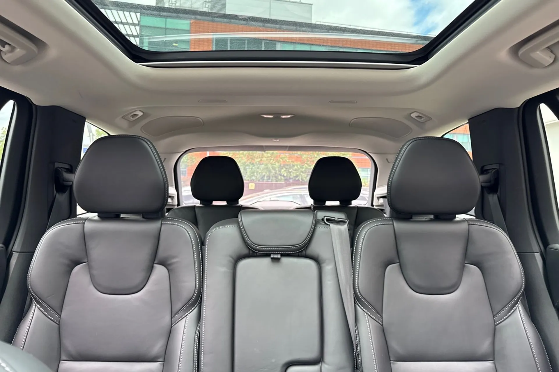 Volvo XC90 thumbnail image number 7