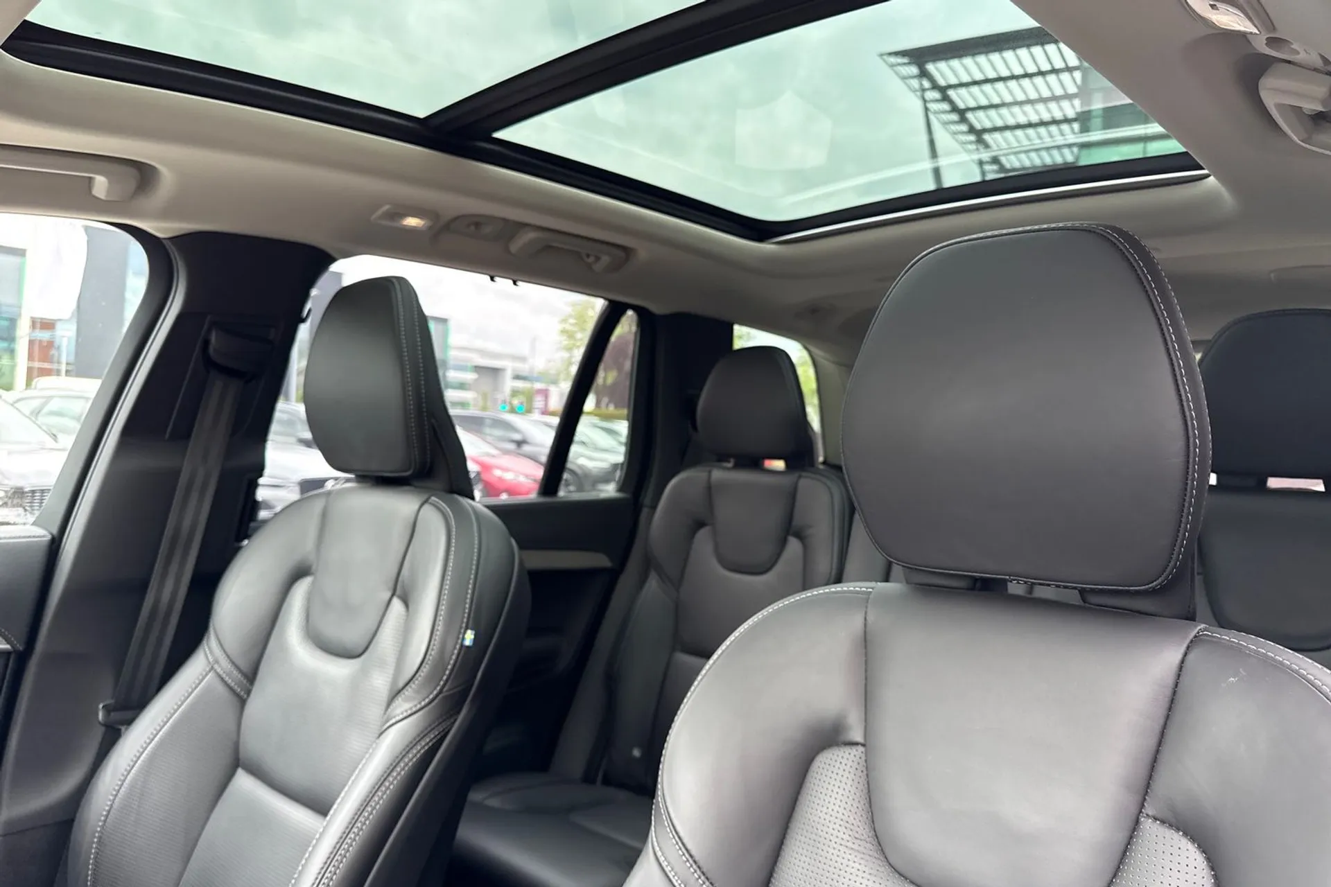 Volvo XC90 thumbnail image number 29