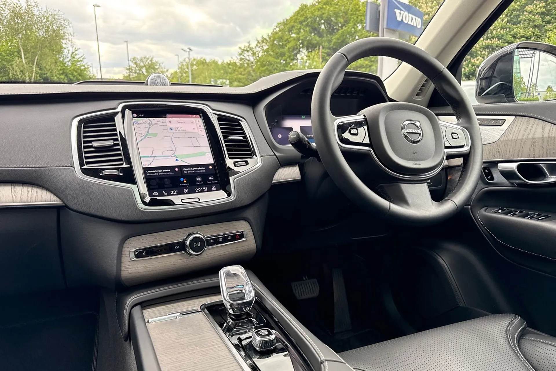 Volvo XC90 thumbnail image number 35