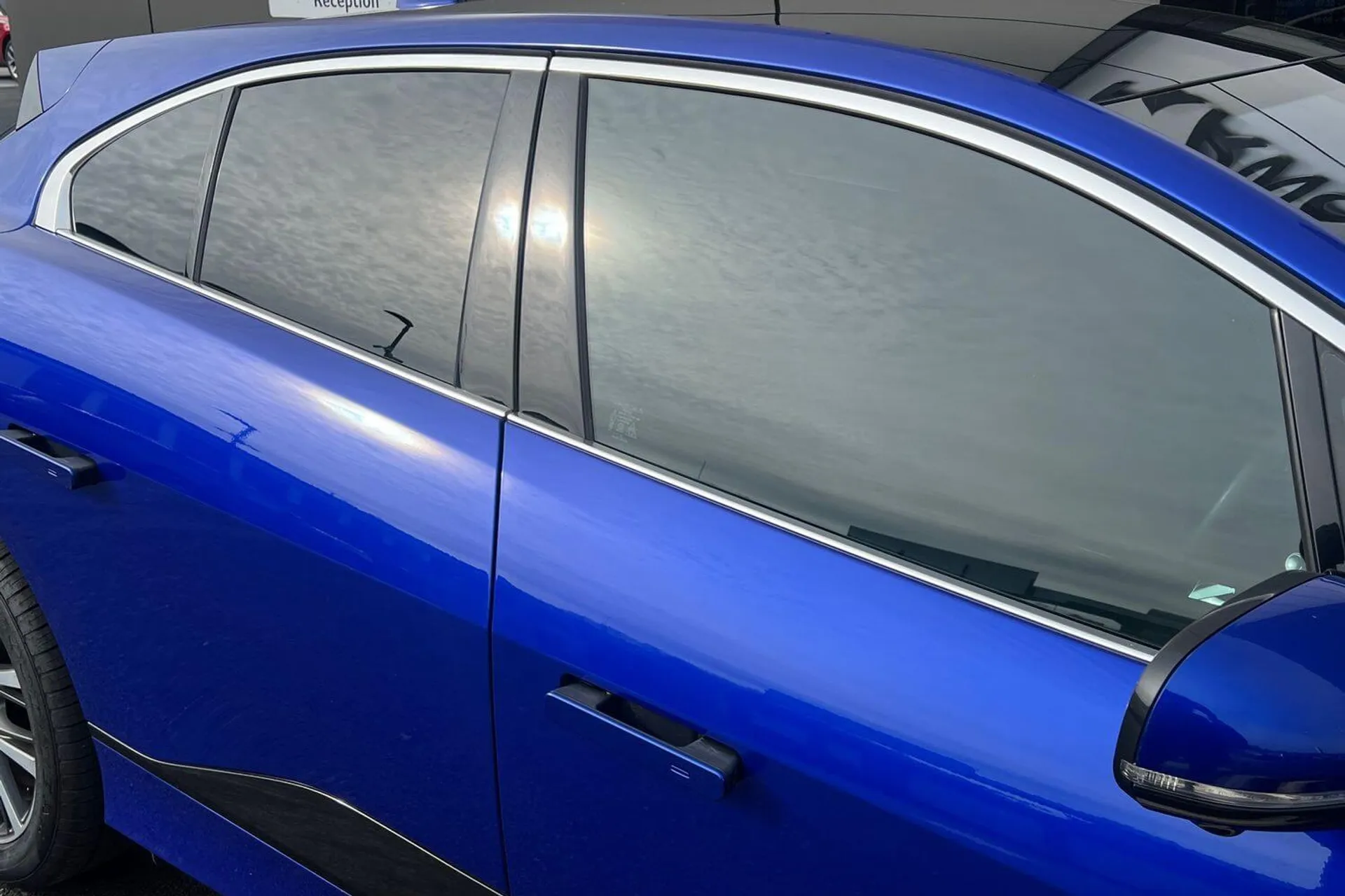 Jaguar I-PACE thumbnail image number 15