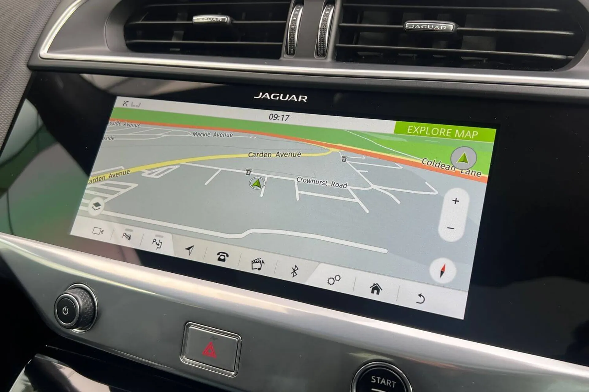 Jaguar I-PACE thumbnail image number 3