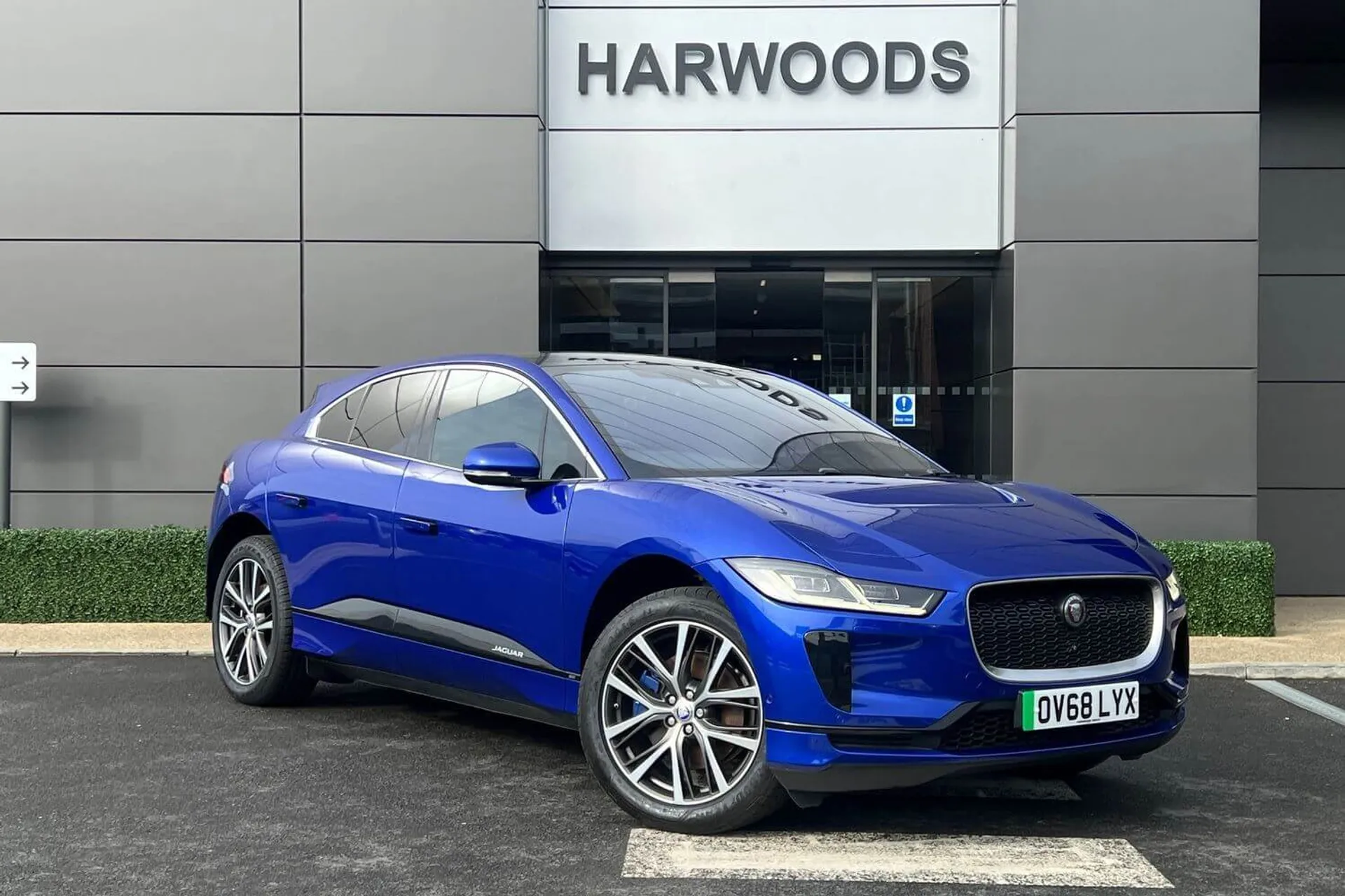 Jaguar I-PACE focused image