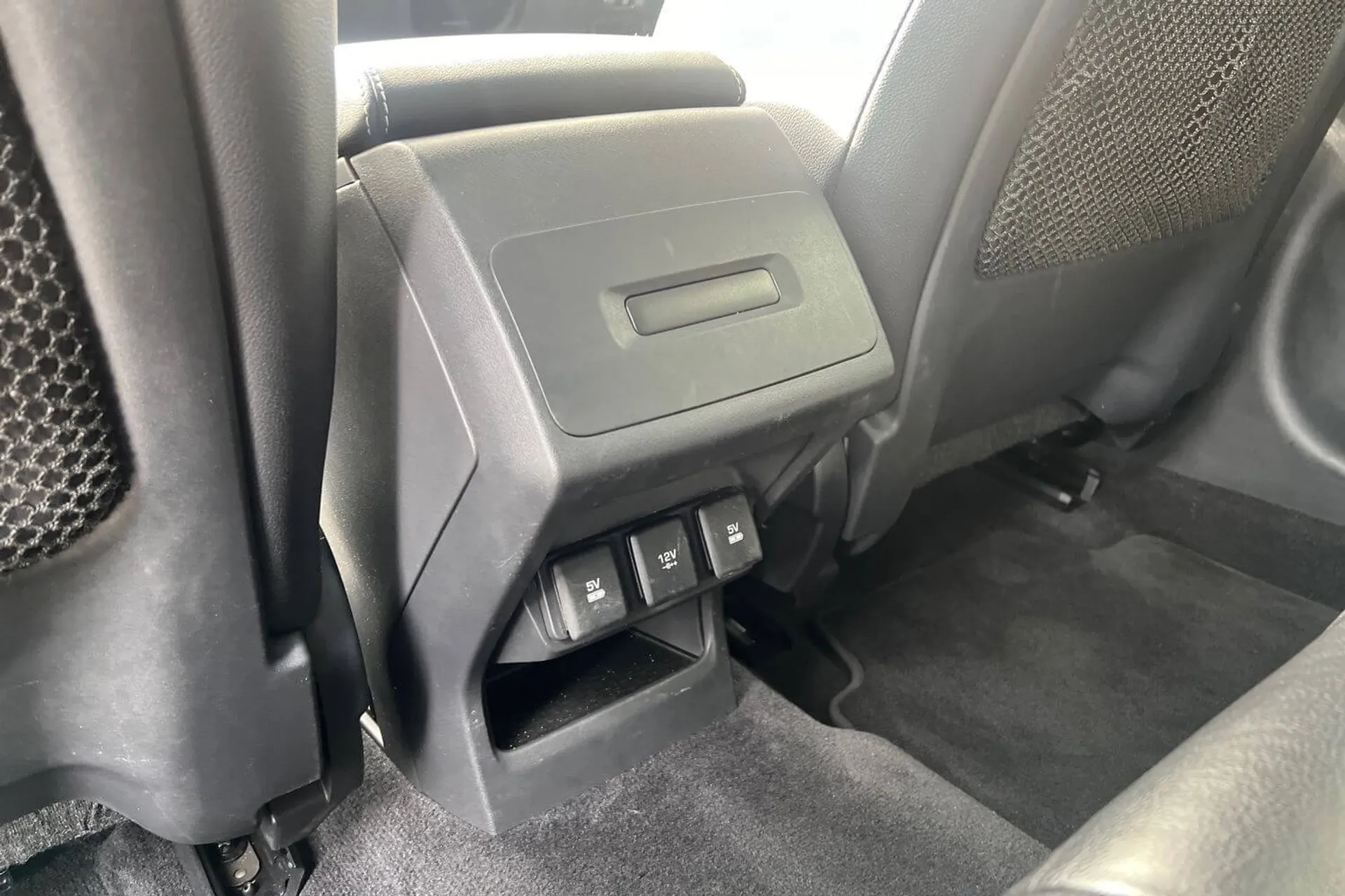 Jaguar I-PACE thumbnail image number 53