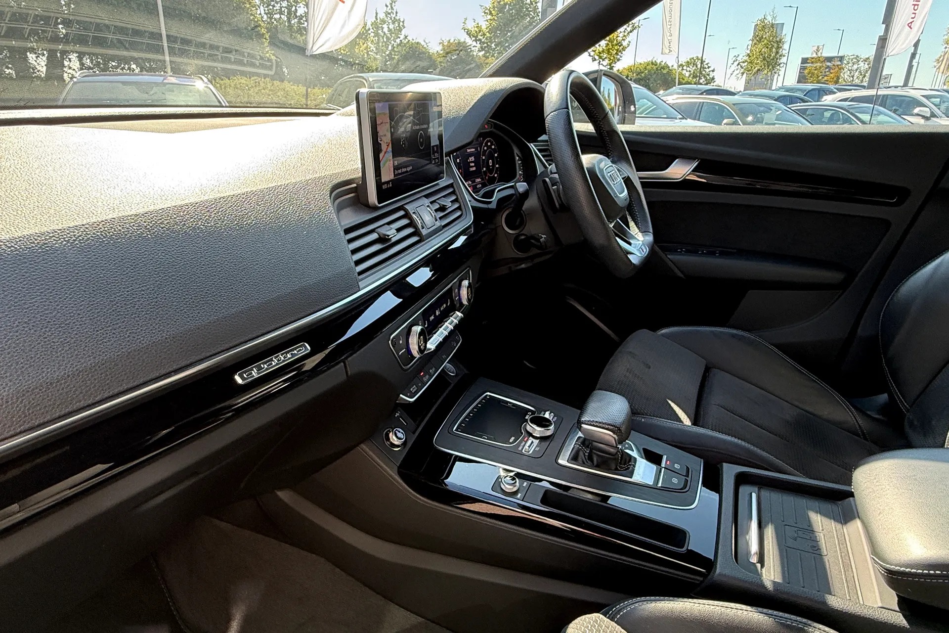 Audi Q5 thumbnail image number 15