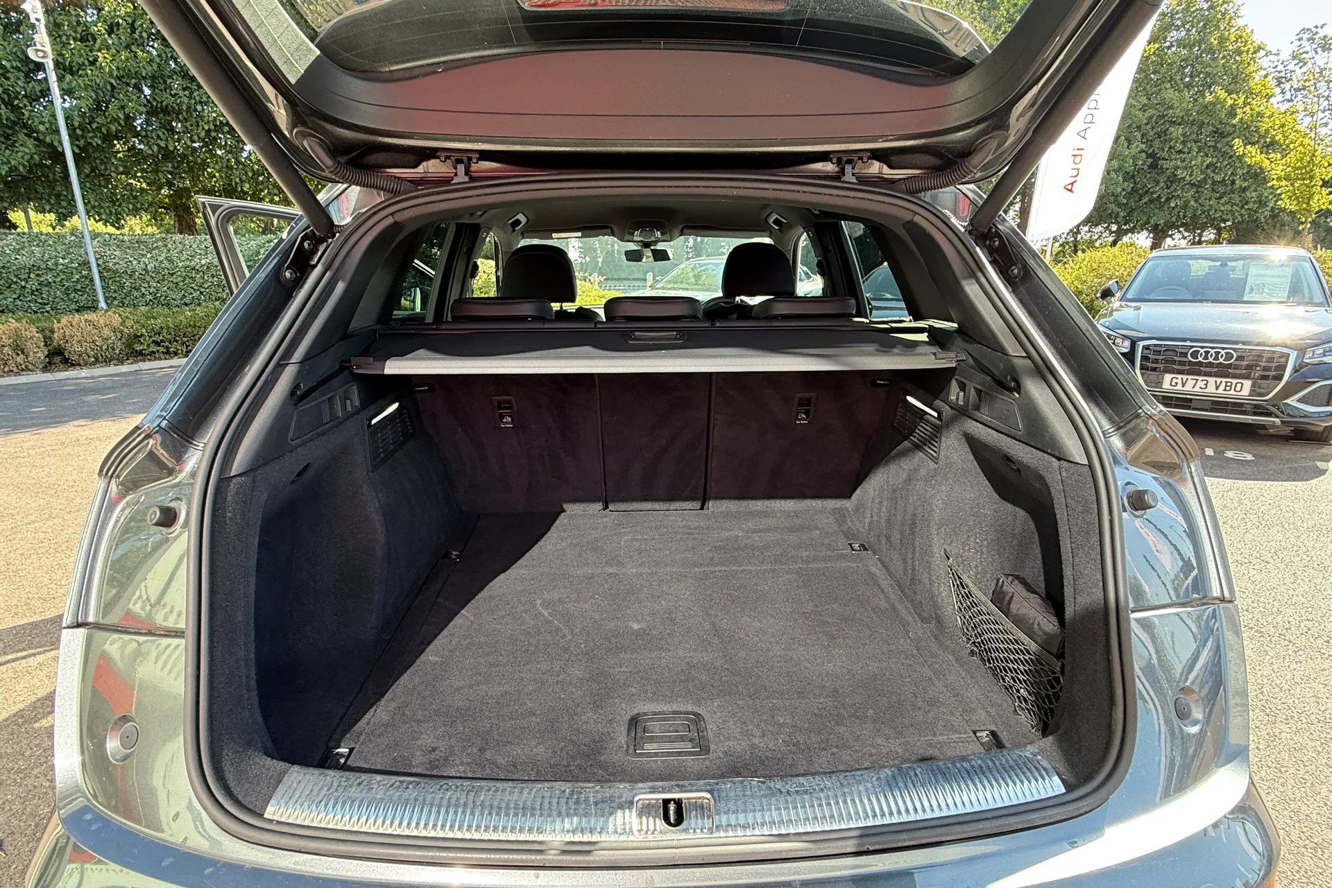 Audi Q5 thumbnail image number 30