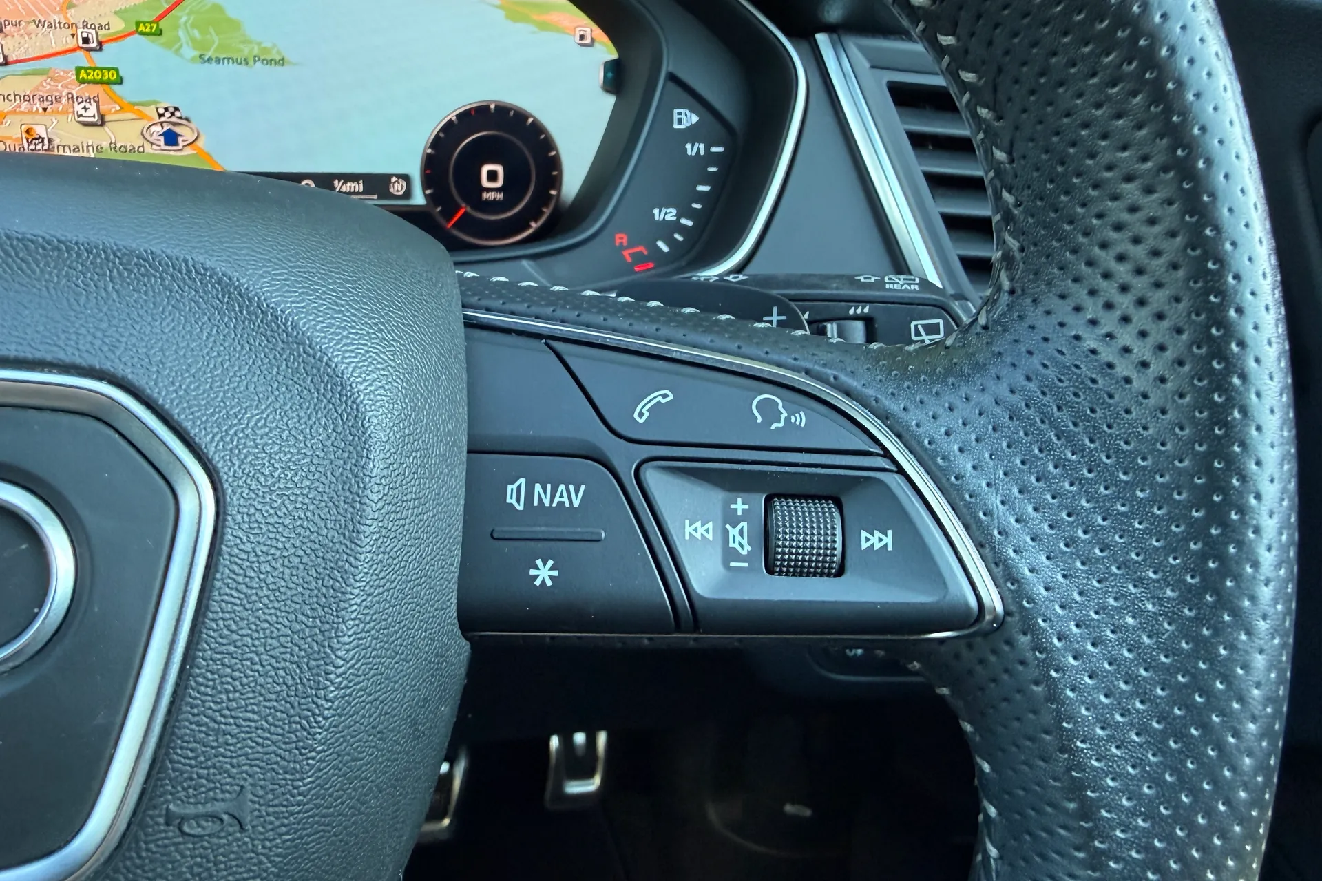 Audi Q5 thumbnail image number 40