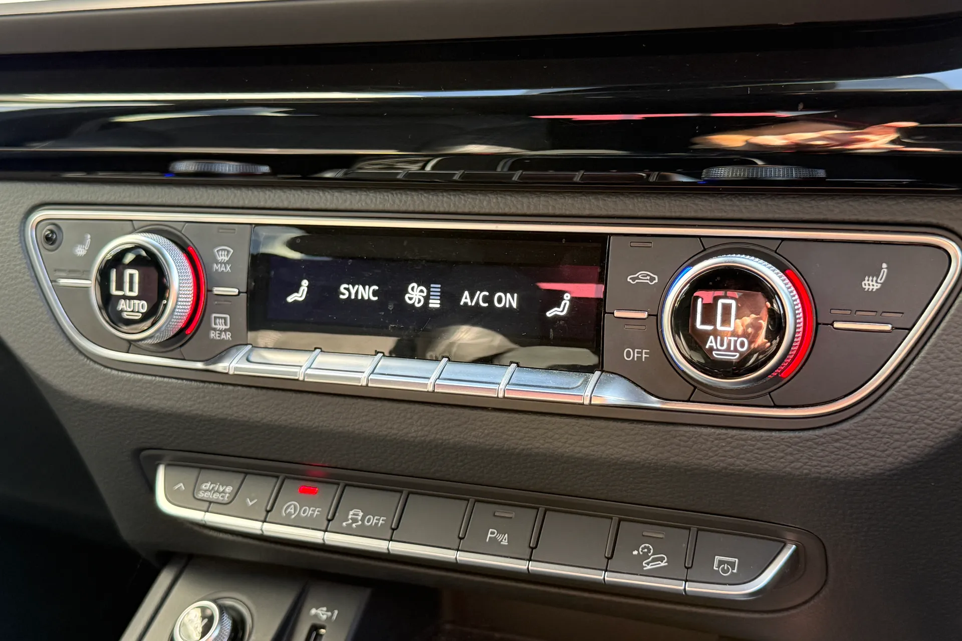 Audi Q5 thumbnail image number 33