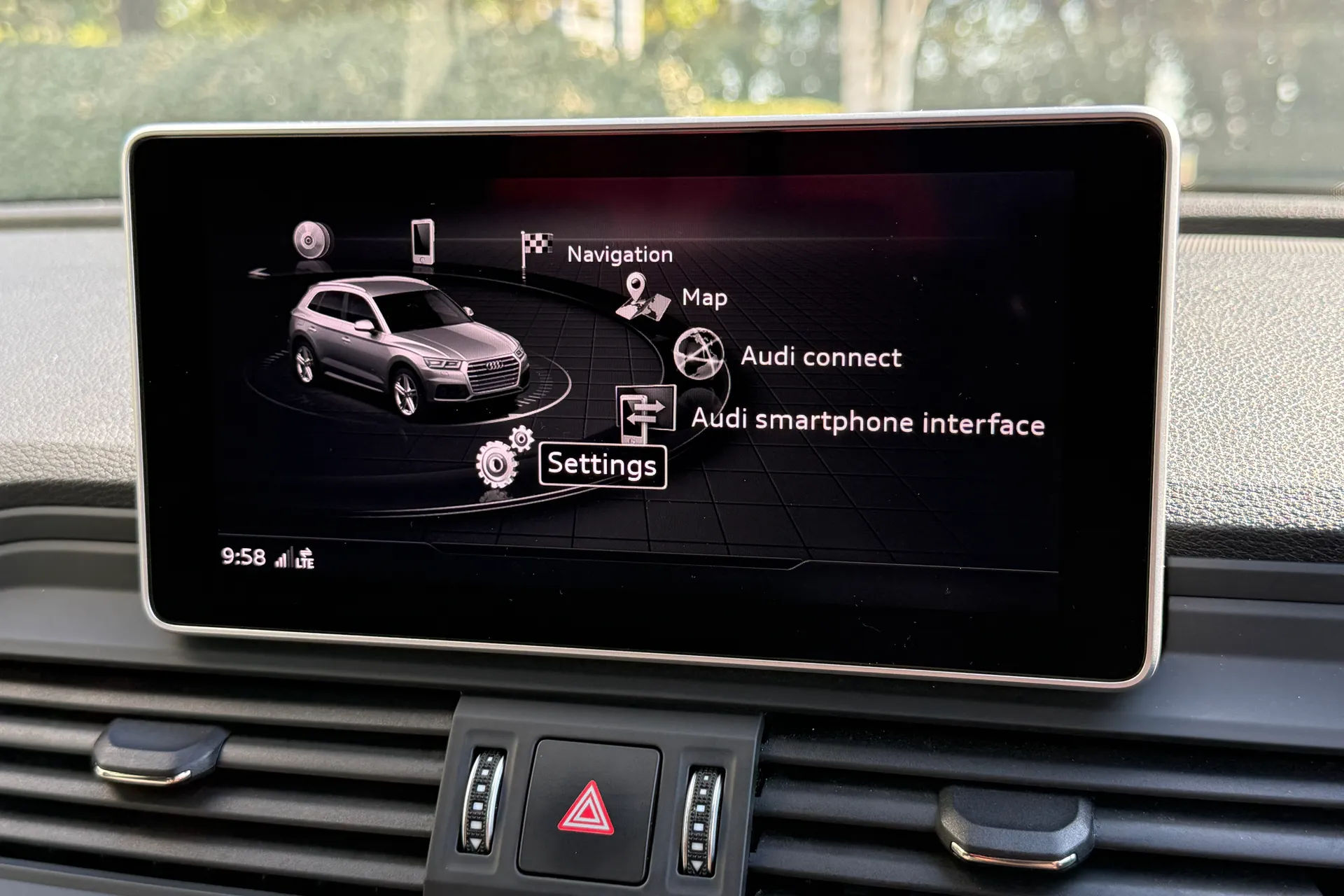Audi Q5 thumbnail image number 24