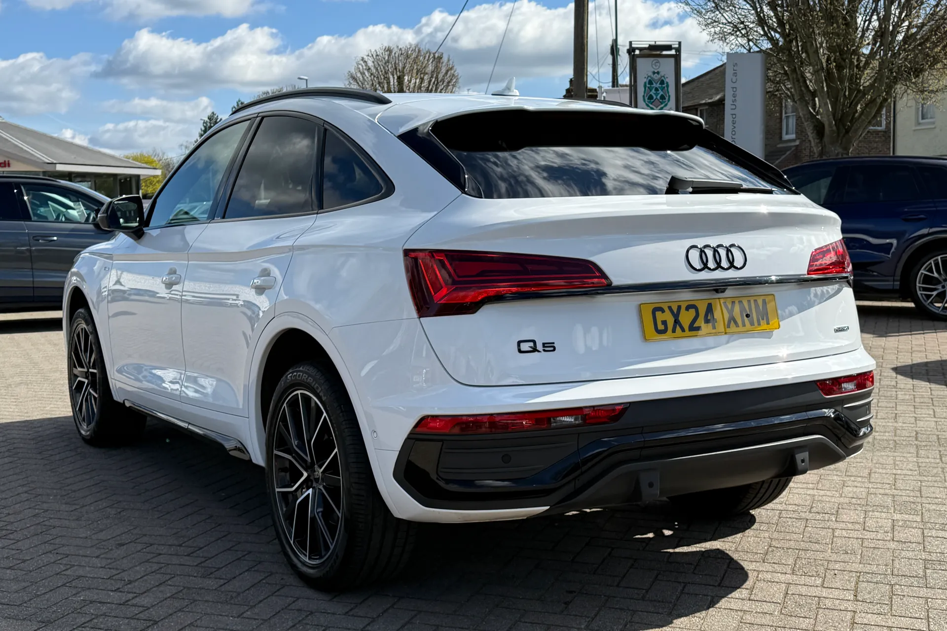 Audi Q5 thumbnail image number 36