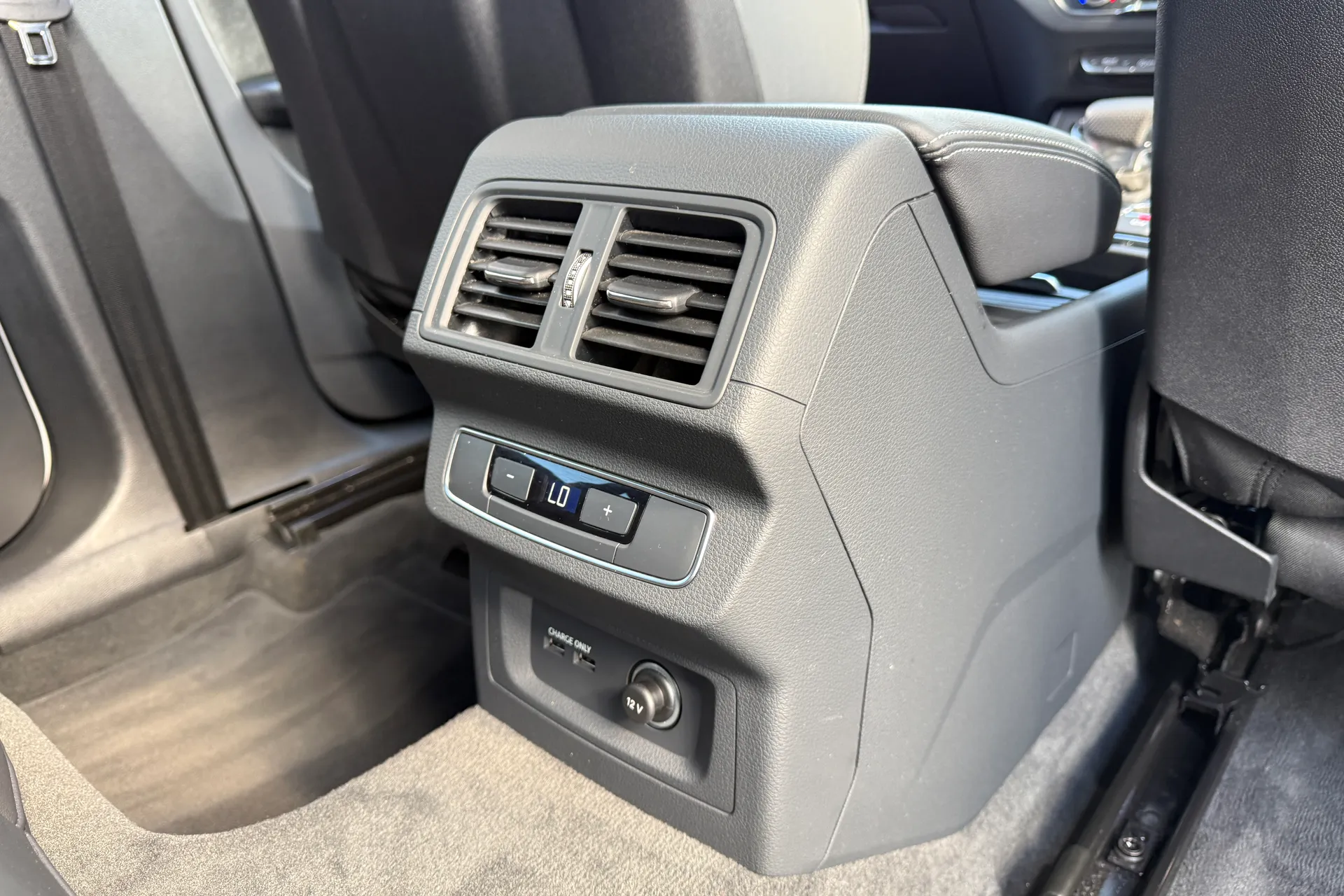 Audi Q5 thumbnail image number 50