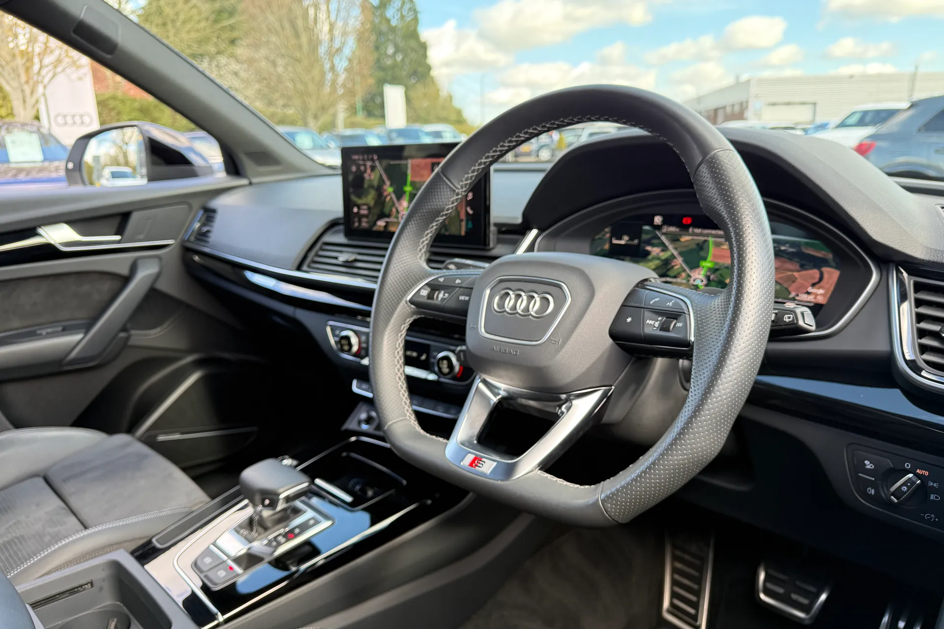 Audi Q5 thumbnail image number 30