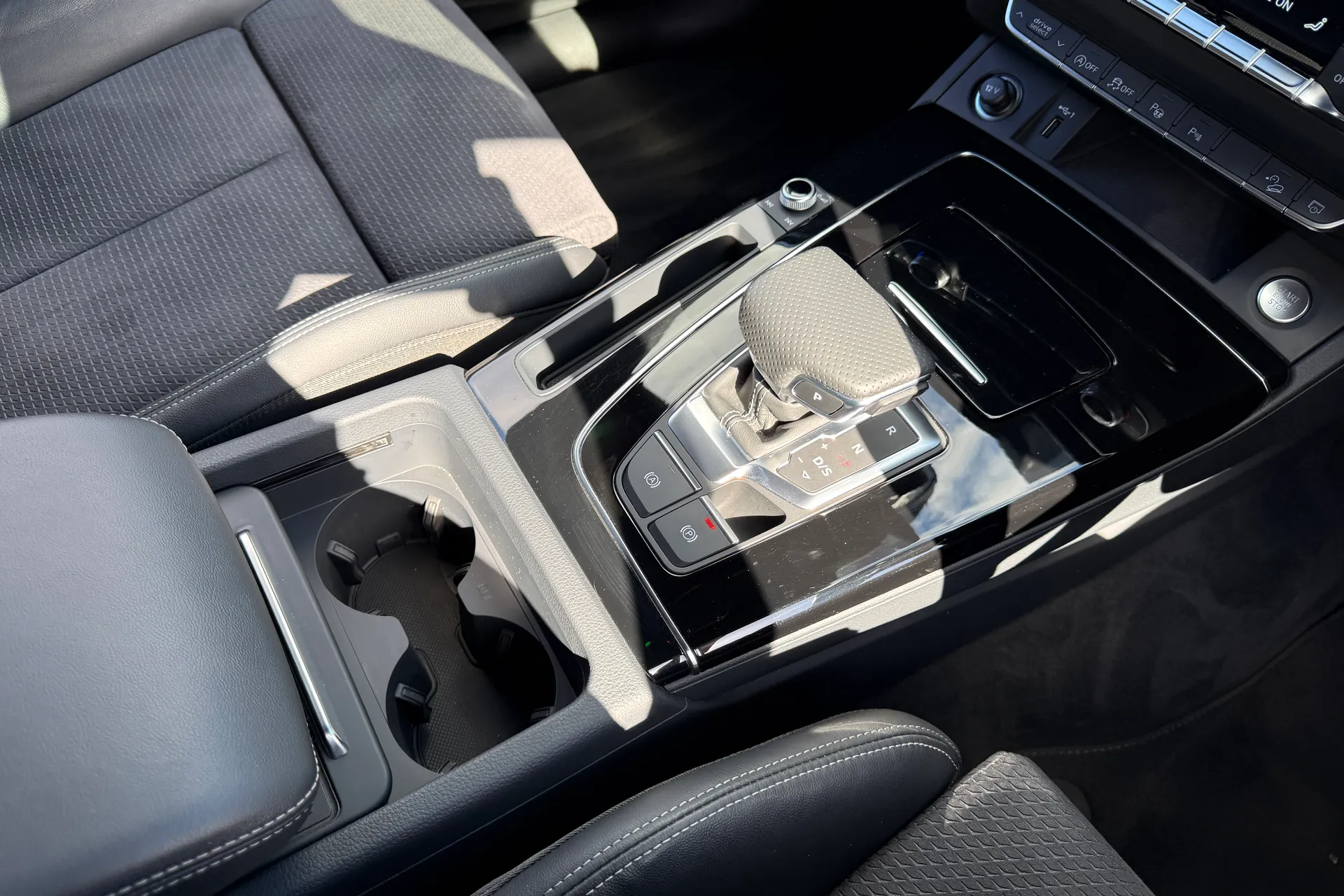 Audi Q5 thumbnail image number 42