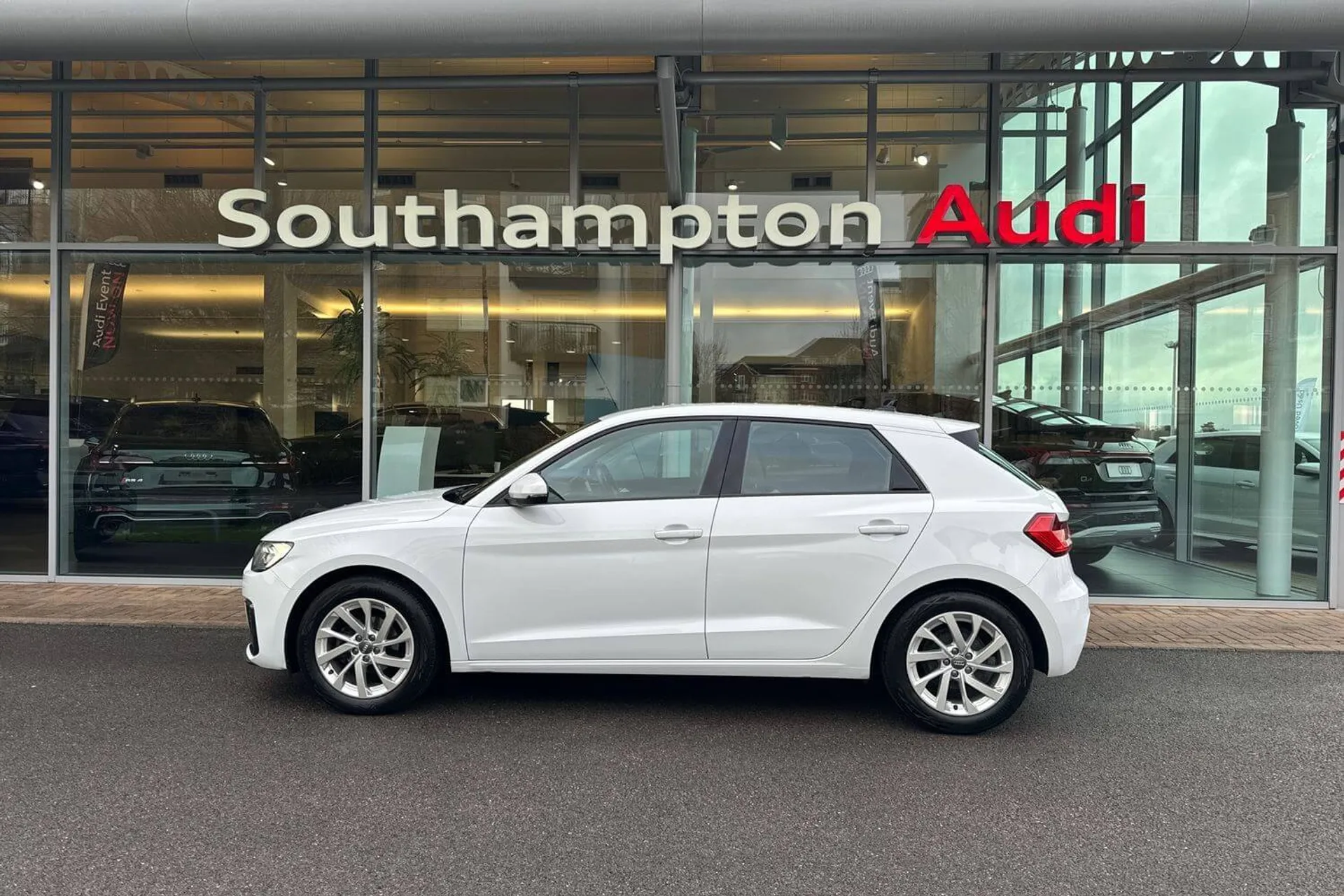 Audi A1 thumbnail image number 8