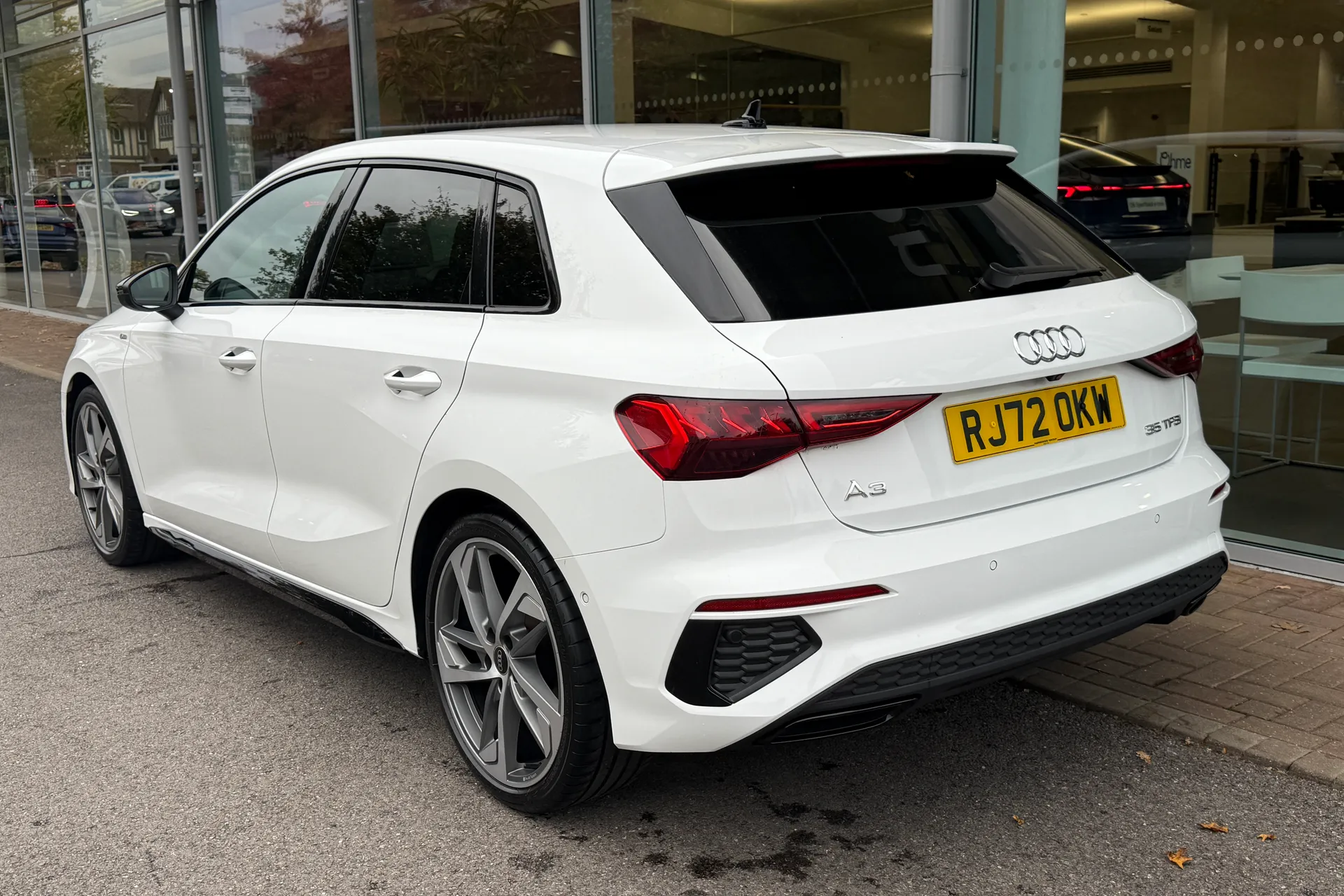 Audi A3 thumbnail image number 8