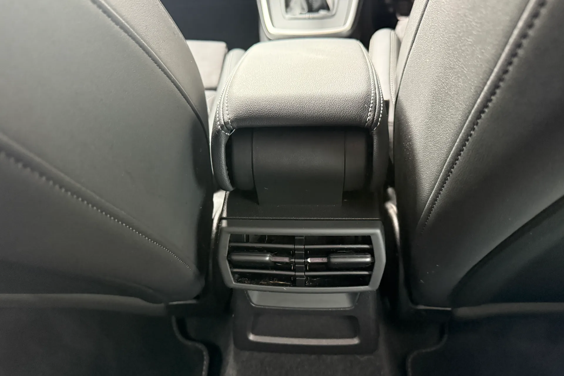 Audi A3 thumbnail image number 42