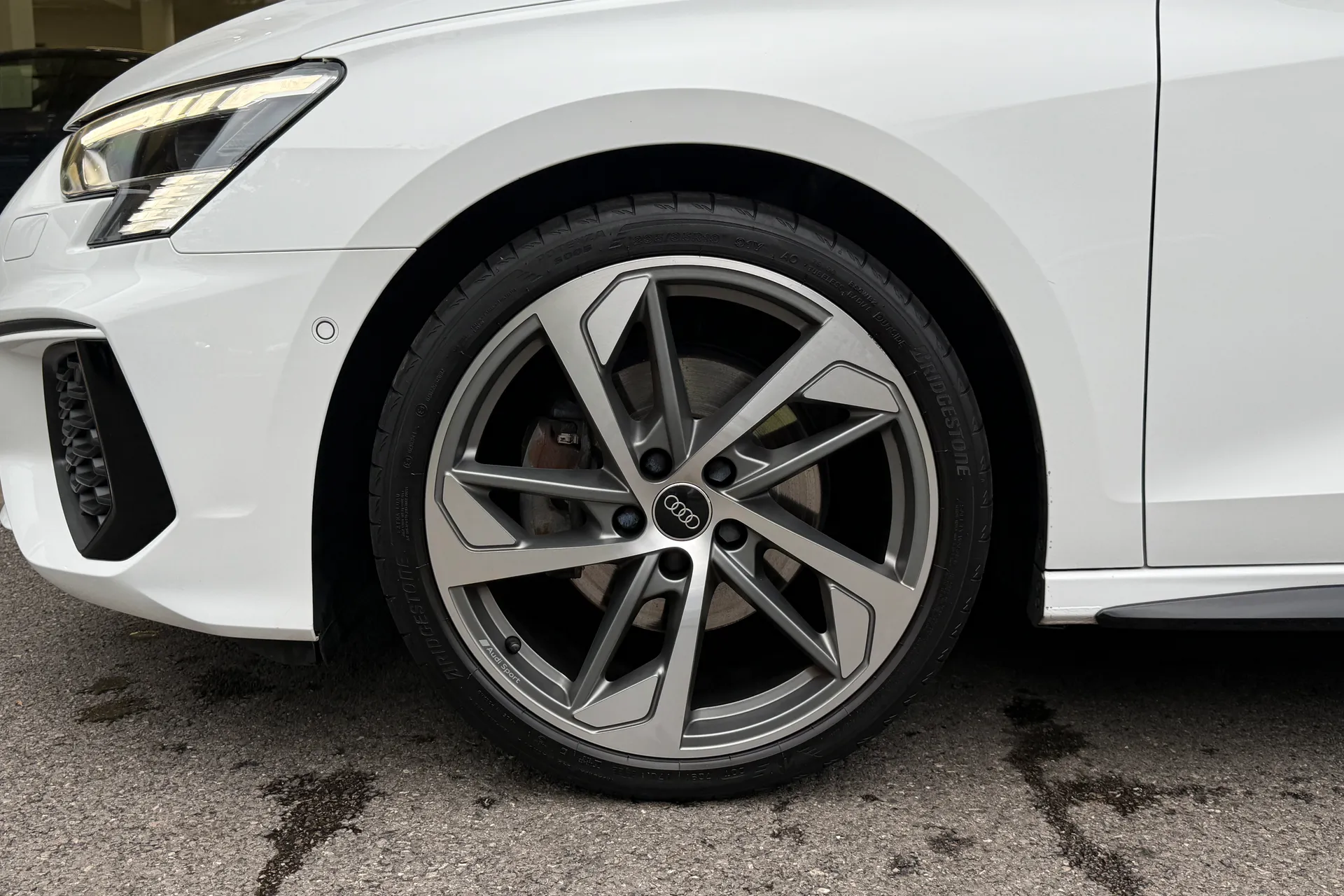 Audi A3 thumbnail image number 9