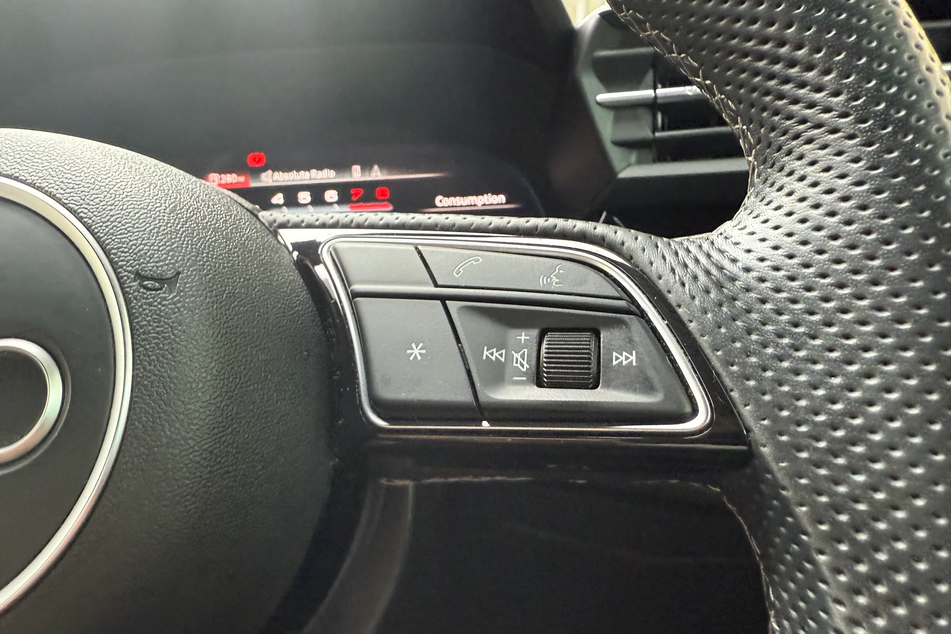 Audi A3 thumbnail image number 12