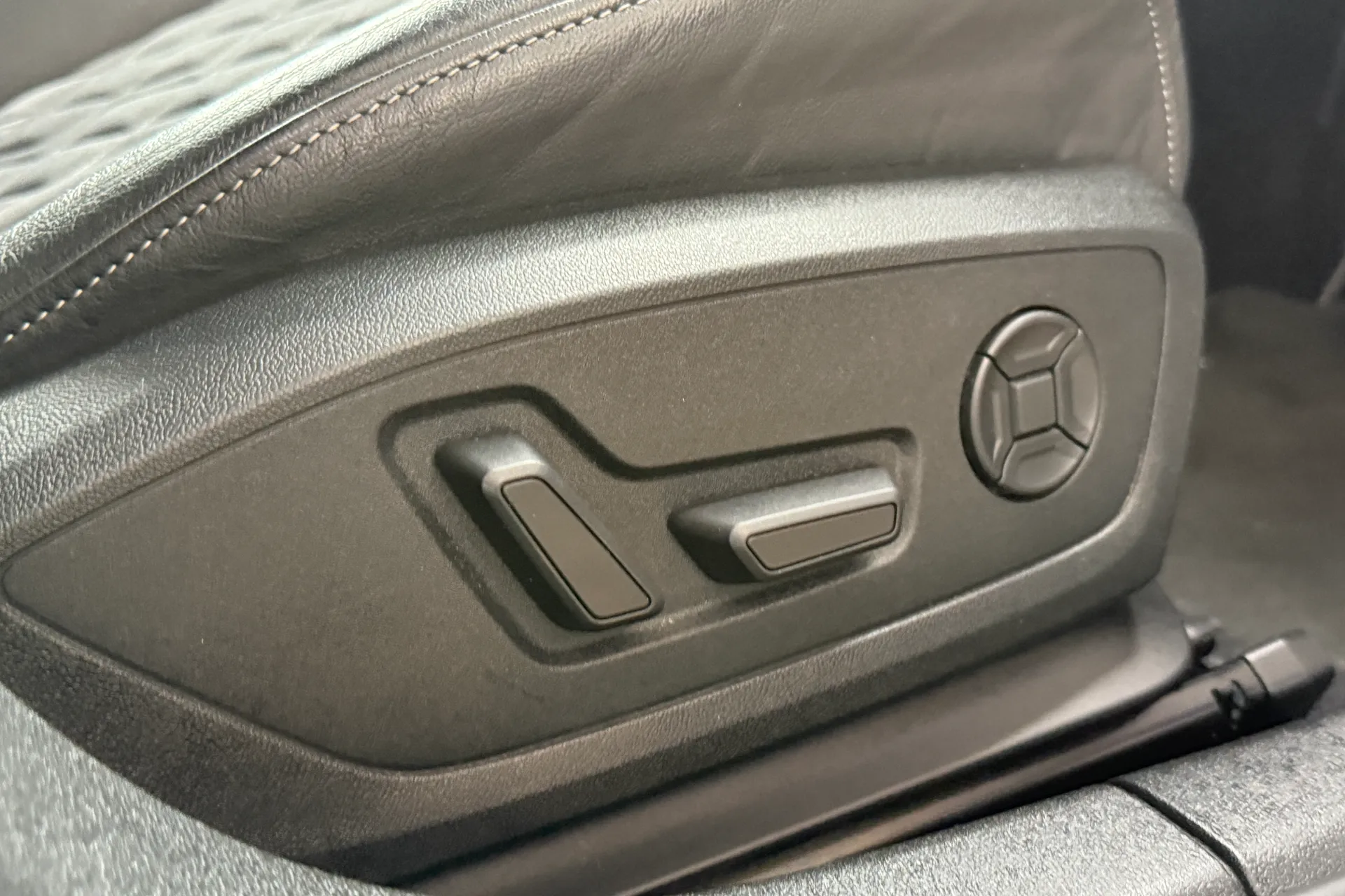 Audi A3 thumbnail image number 34