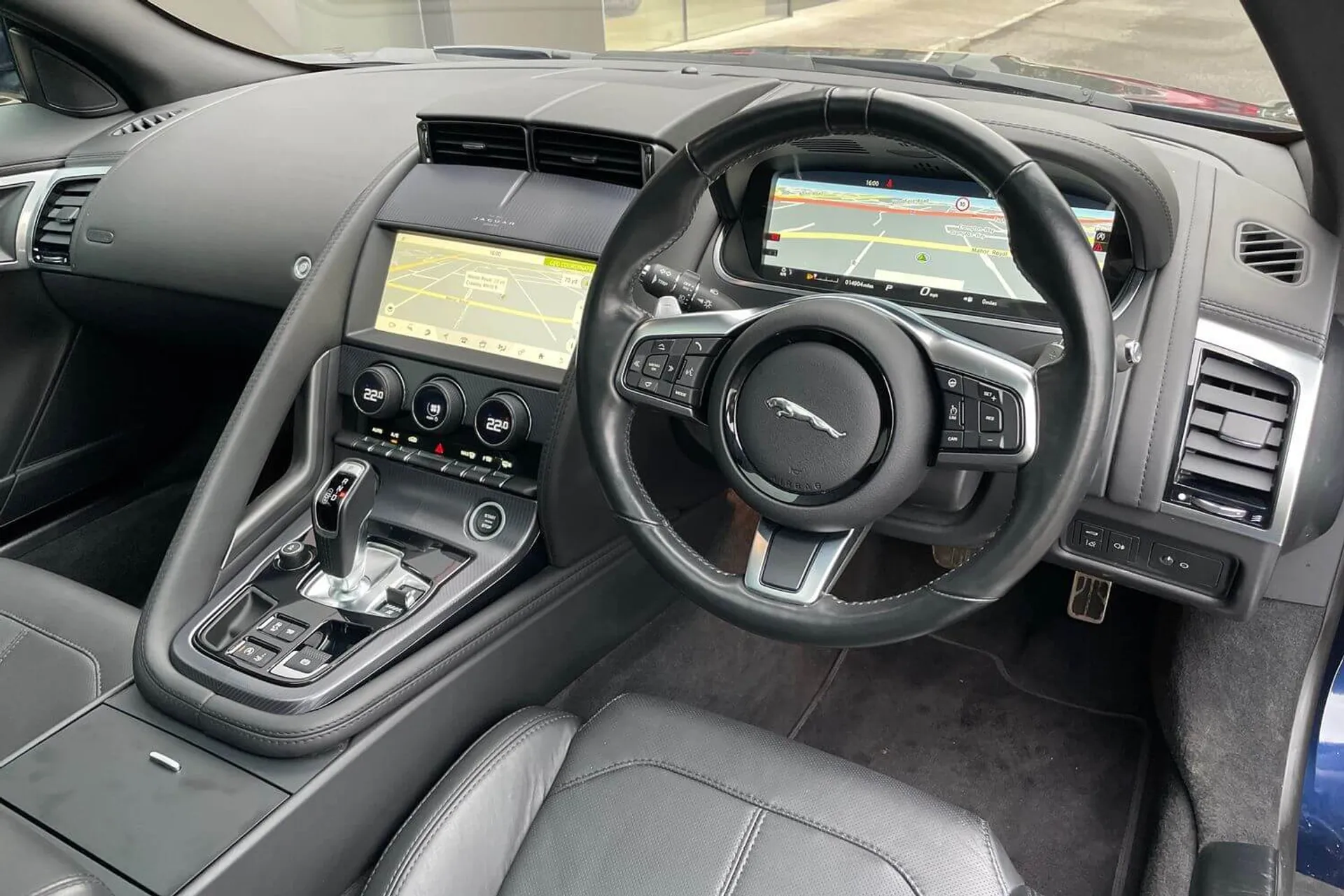 Jaguar F-TYPE thumbnail image number 21