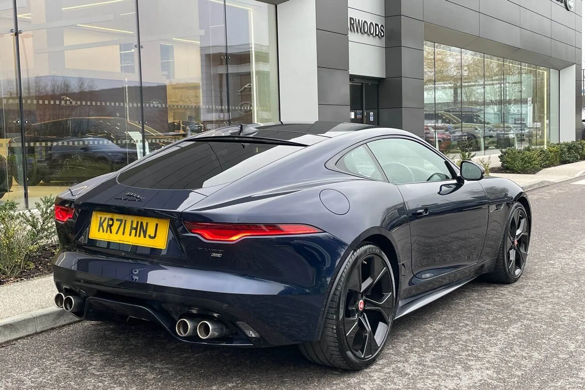 Jaguar F-TYPE thumbnail image number 9