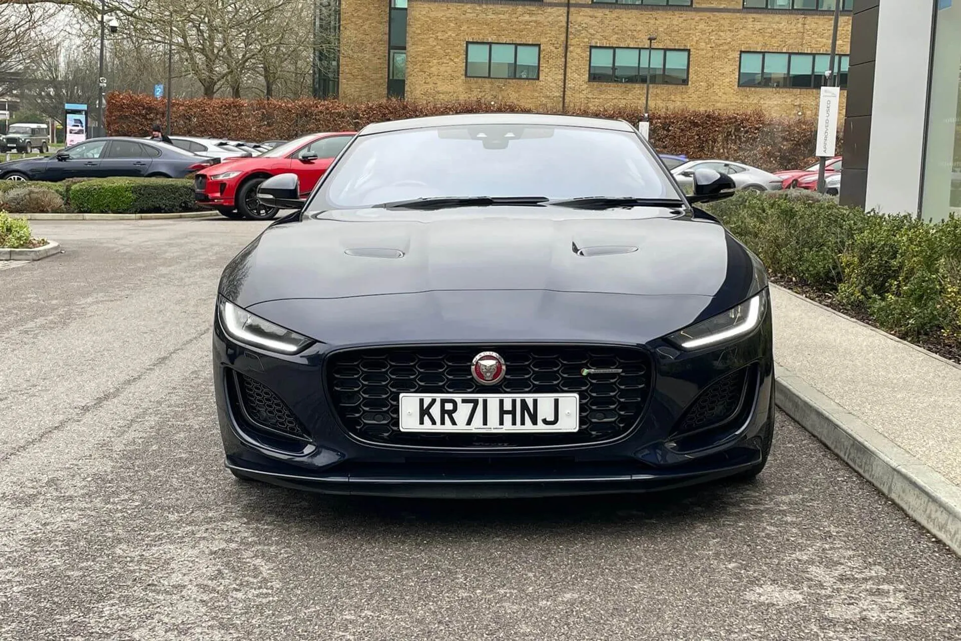Jaguar F-TYPE thumbnail image number 13