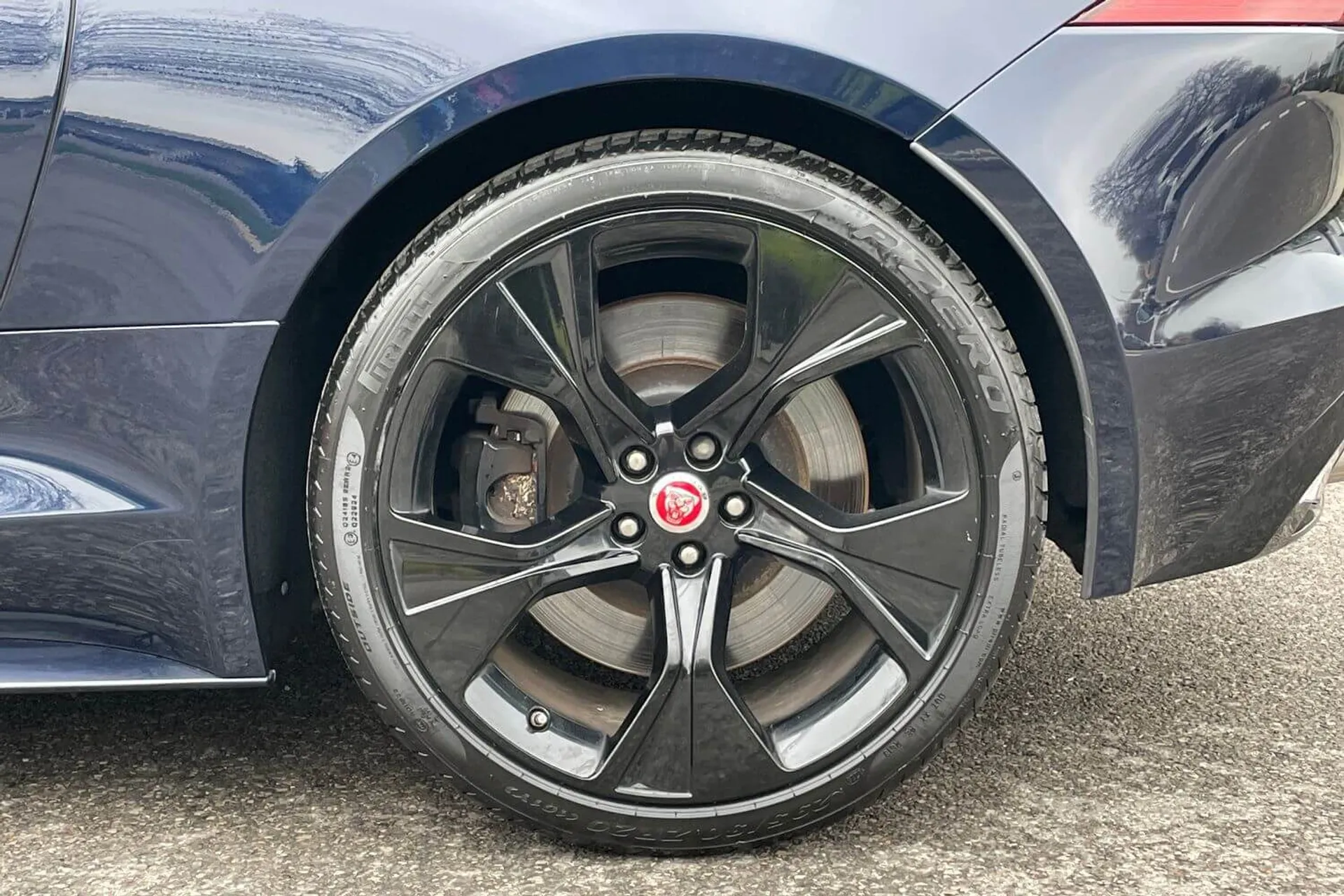 Jaguar F-TYPE thumbnail image number 14