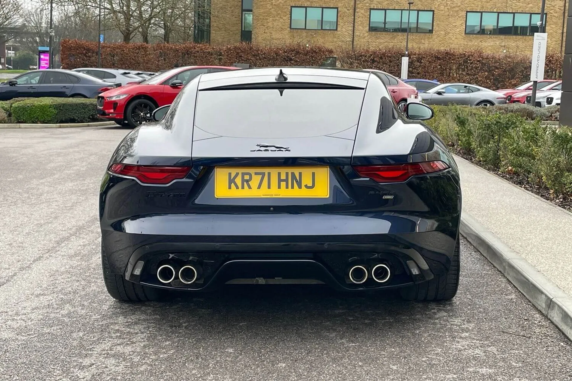 Jaguar F-TYPE thumbnail image number 10