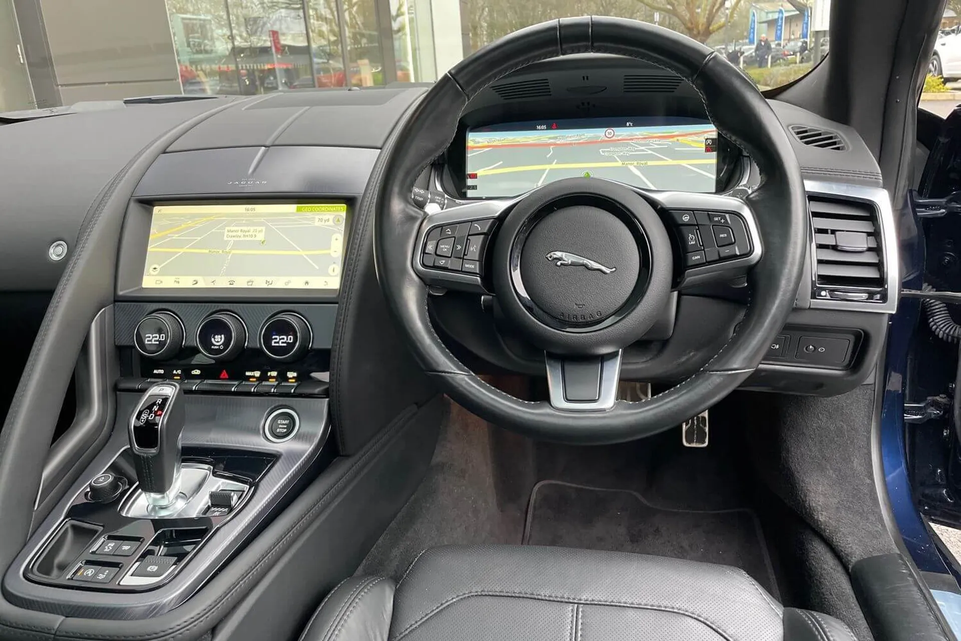 Jaguar F-TYPE thumbnail image number 17
